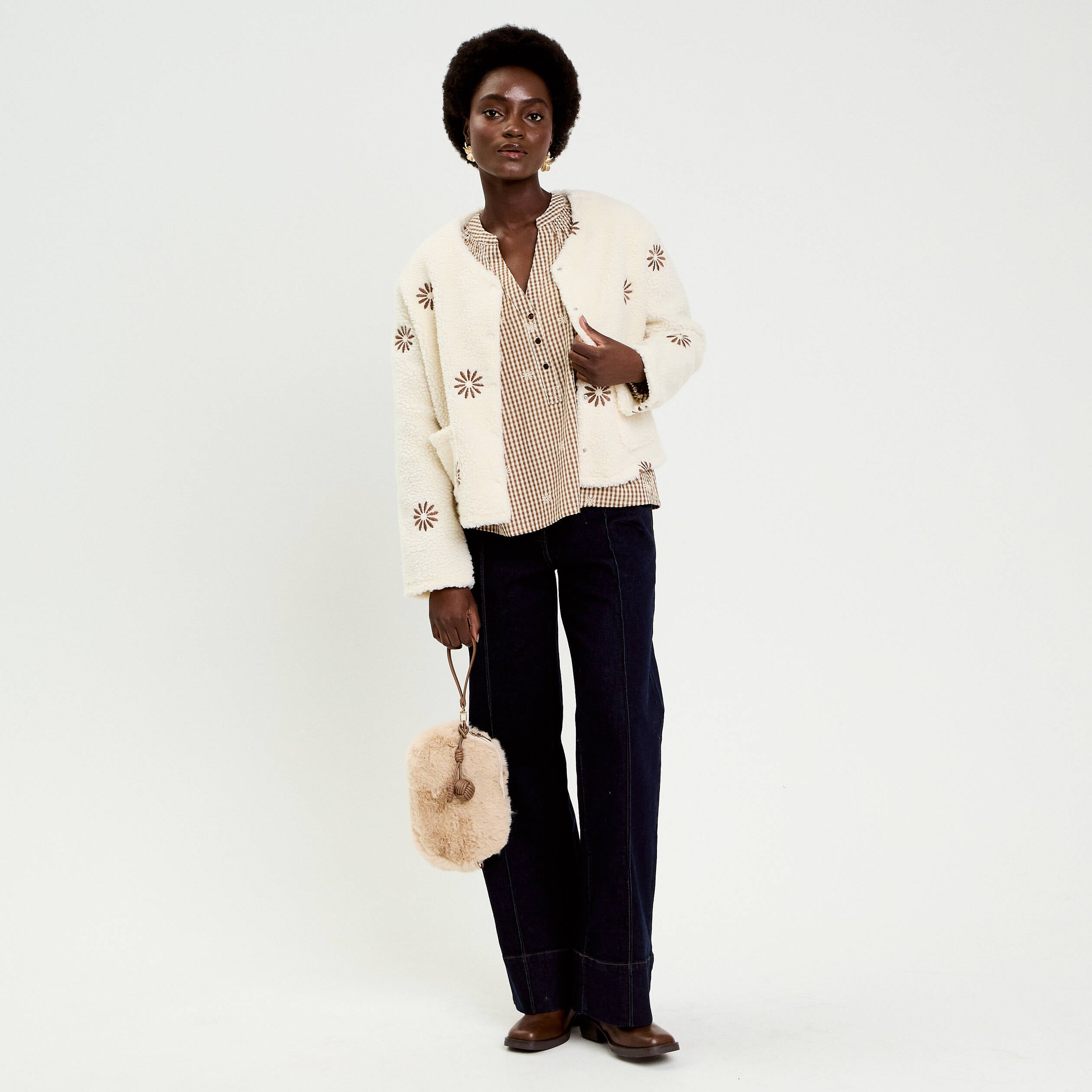 Gilet brod&eacute; effet polaire blanc femme