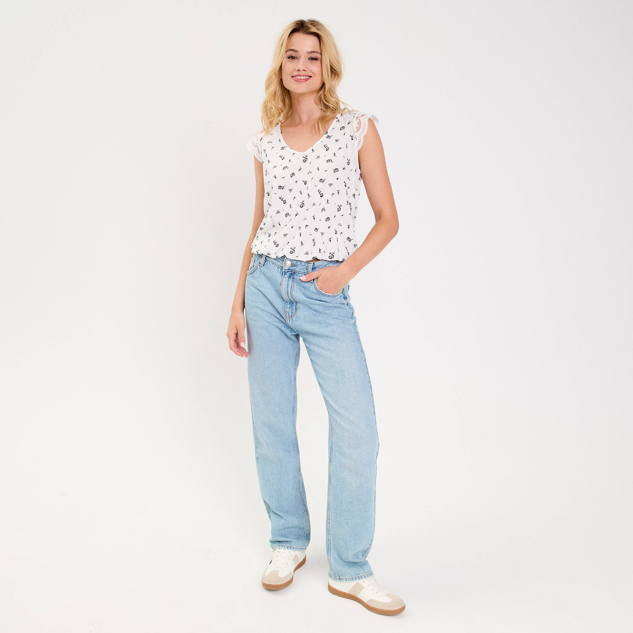 Blouse courte sans manches dentelle blanc femme