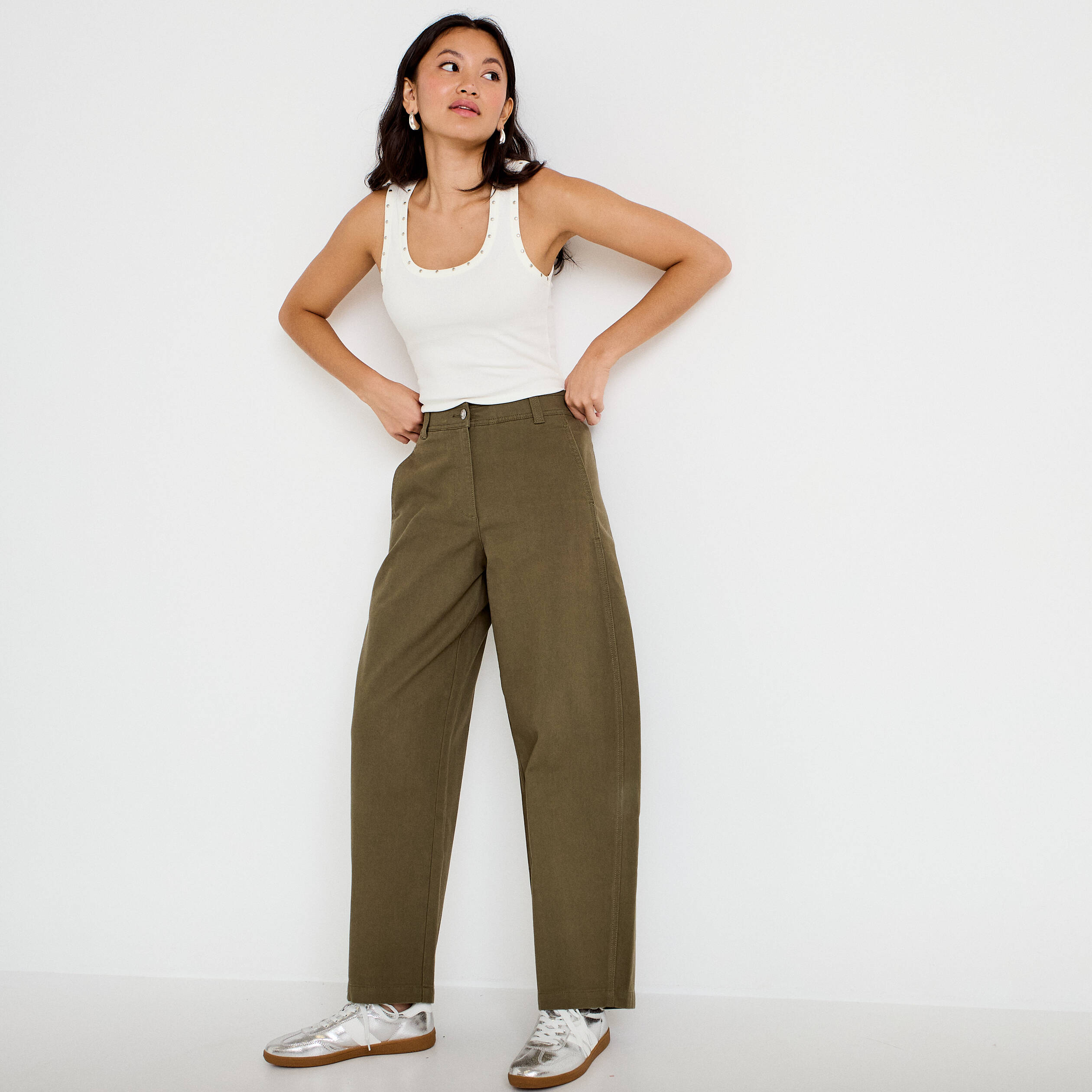 Pantalon chino coupe barrel vert kaki femme