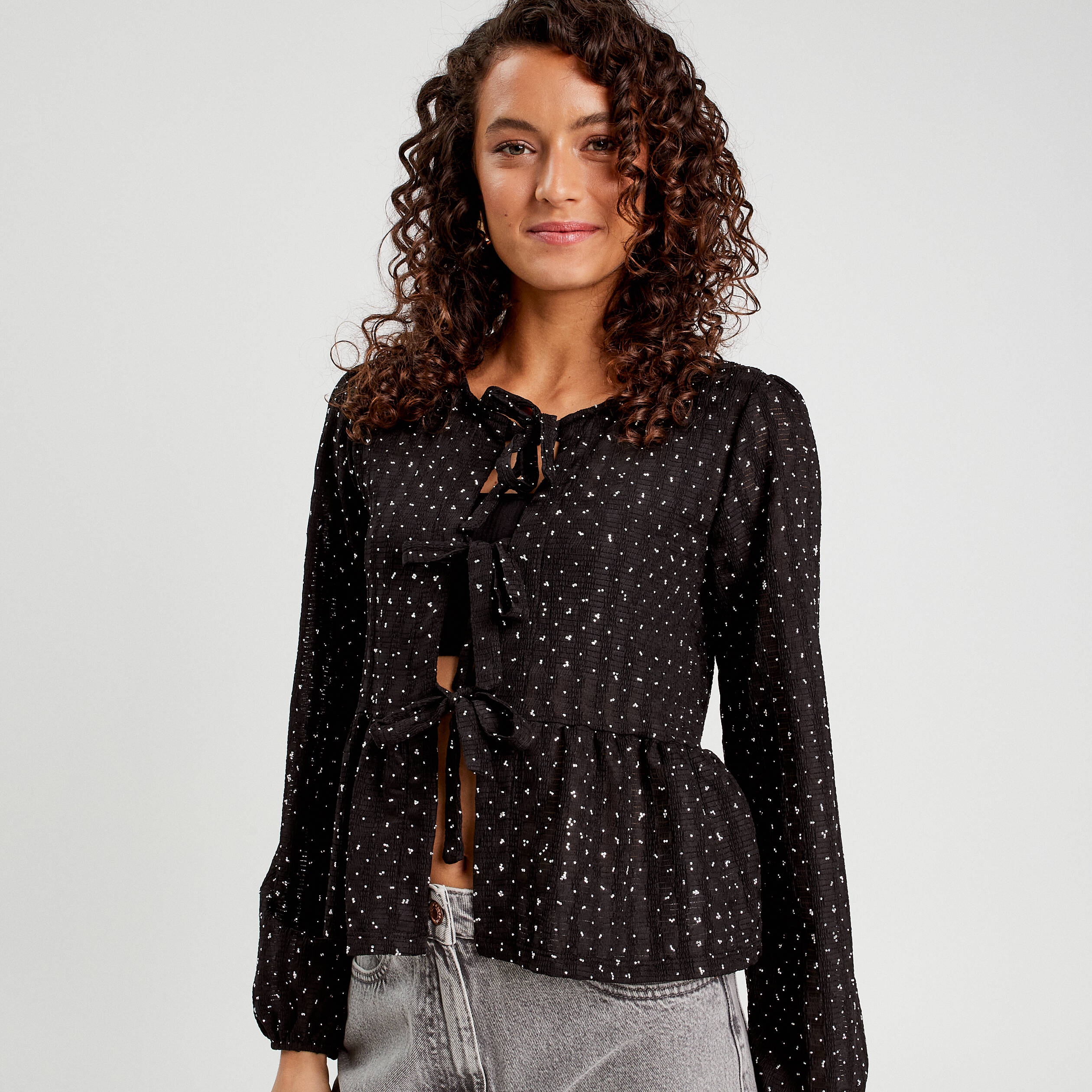 Blouse nou&eacute;e strass noir femme
