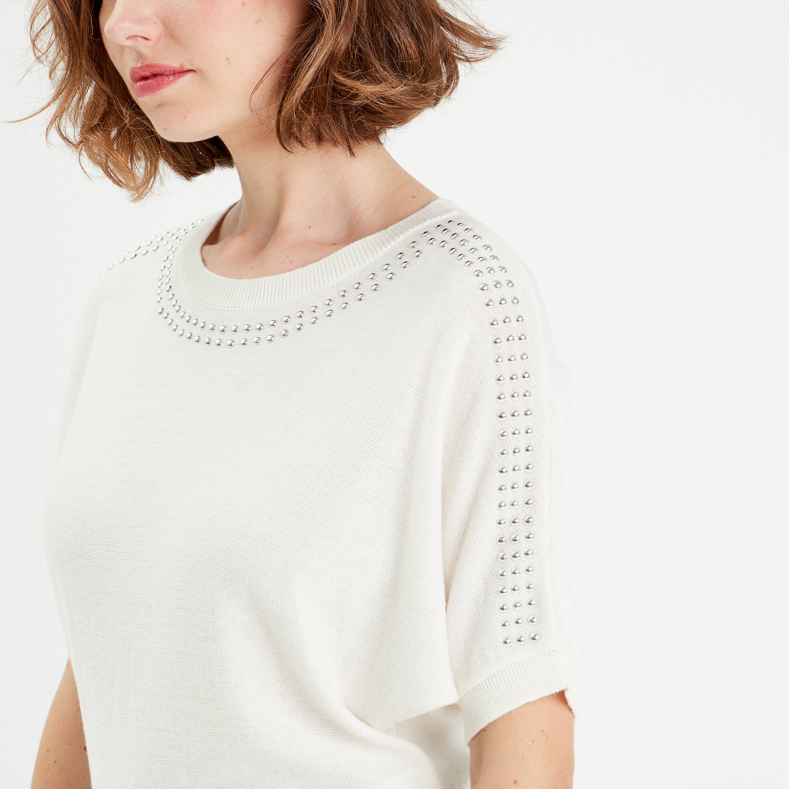 Pull manches courtes clous ecru femme