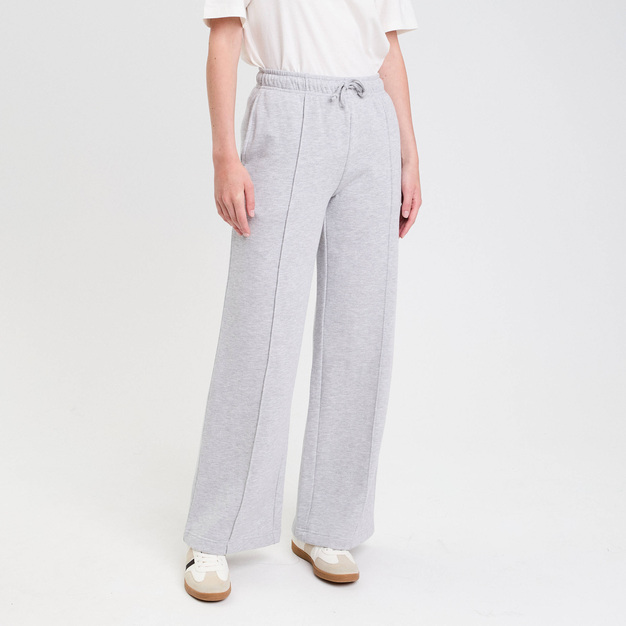 Pantalon large style jogging gris clair femme