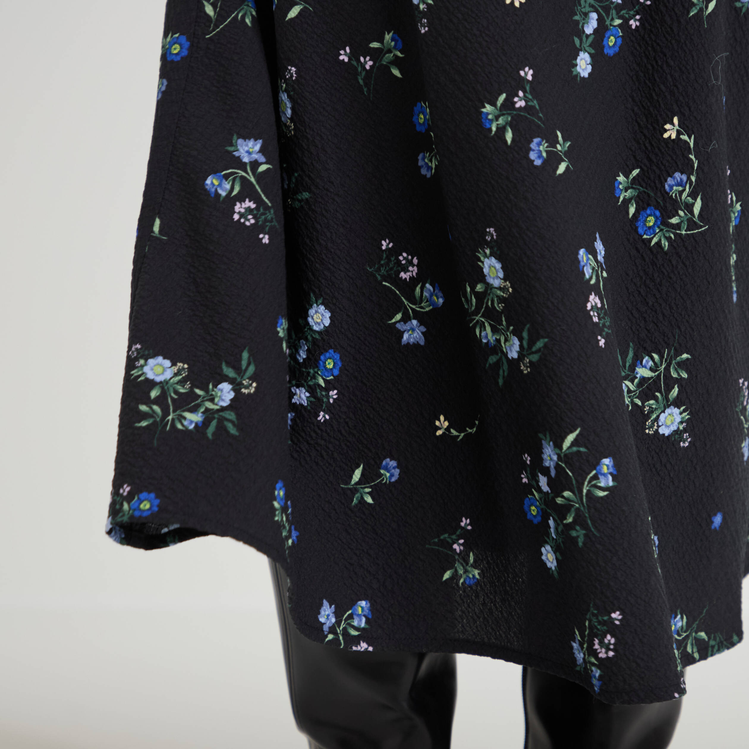 Jupe &eacute;vas&eacute;e longueur 3/4 noir femme