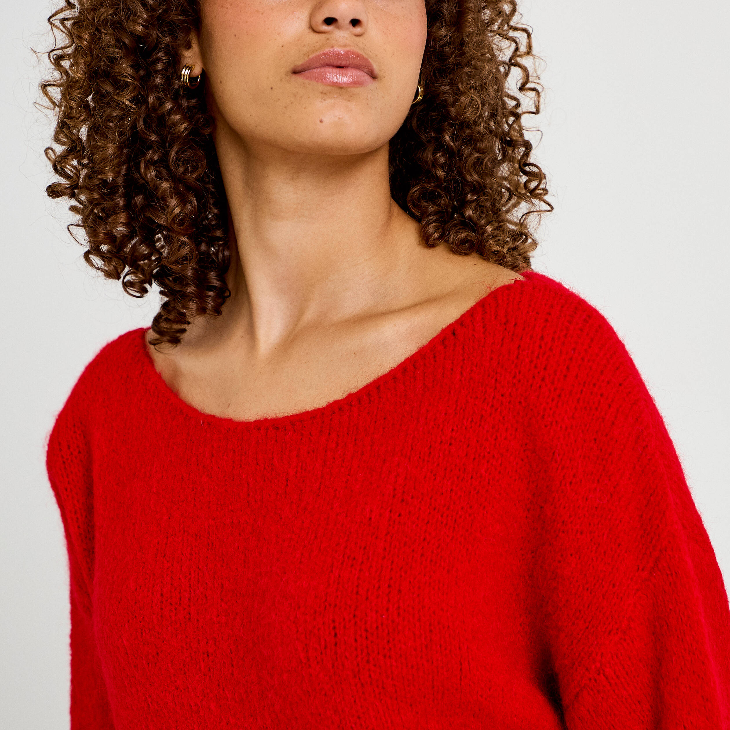 Pull ample col bateau manches longues rouge femme
