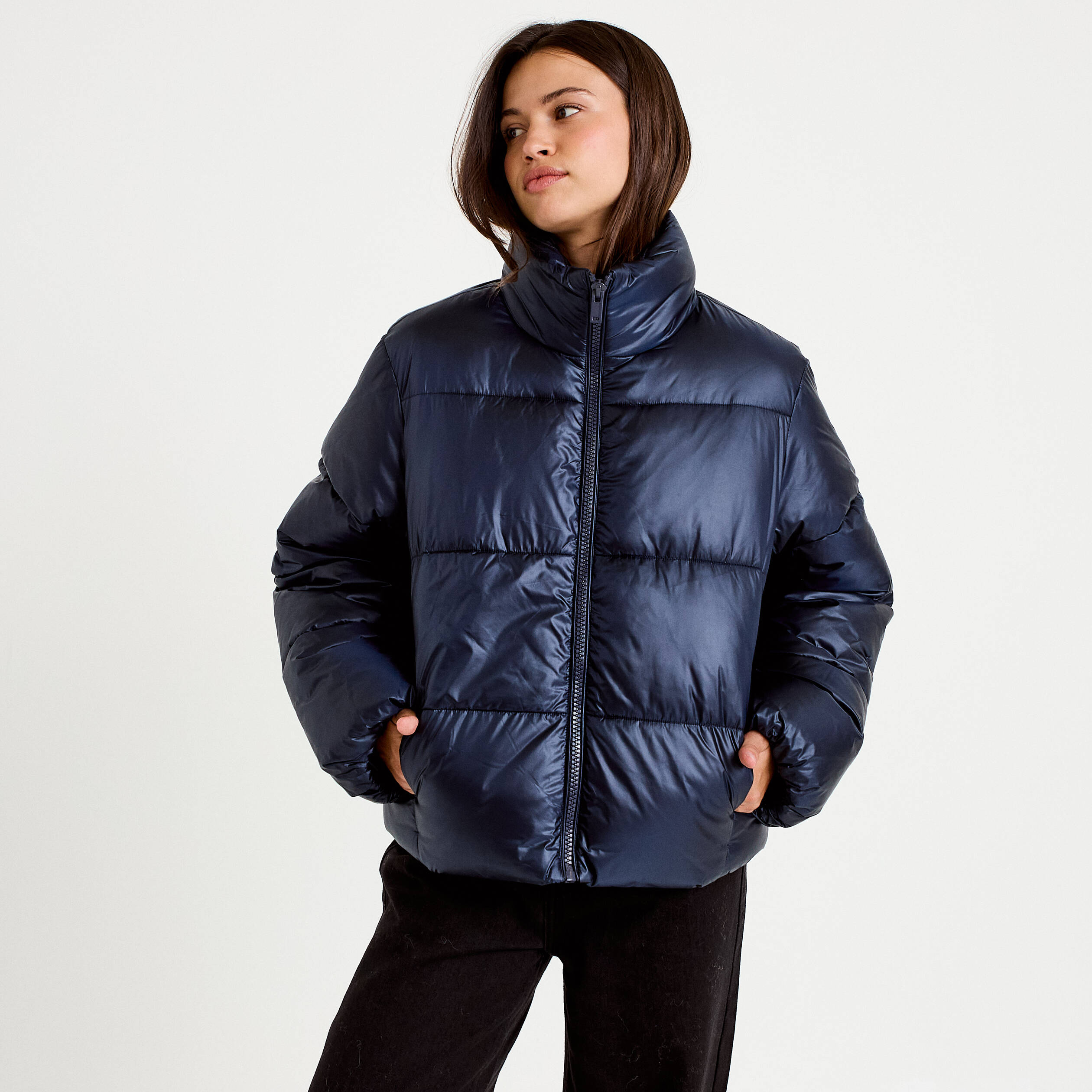 Doudoune col montant bas resserr&eacute; bleu marine femme