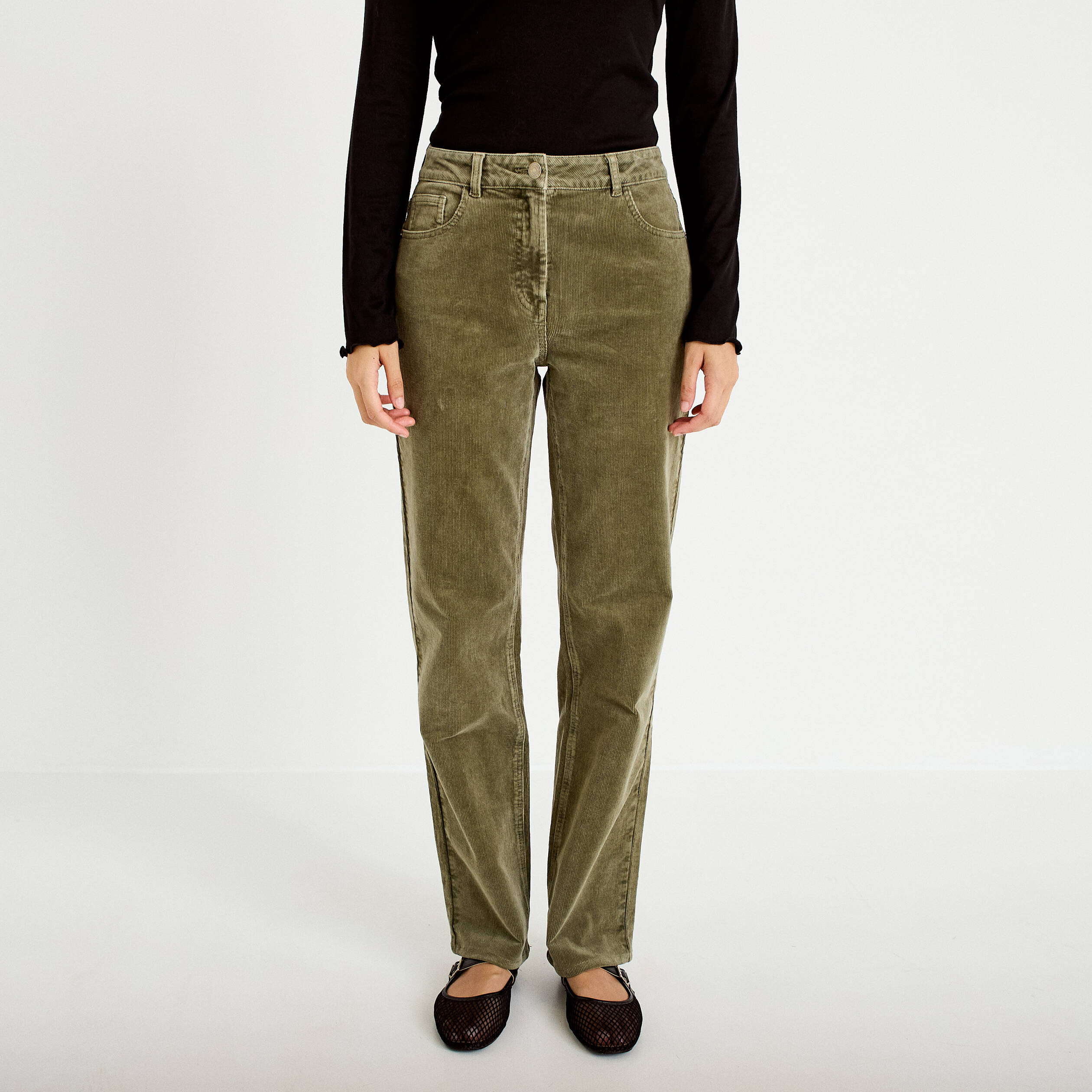 Pantalon droit en velours vert kaki femme