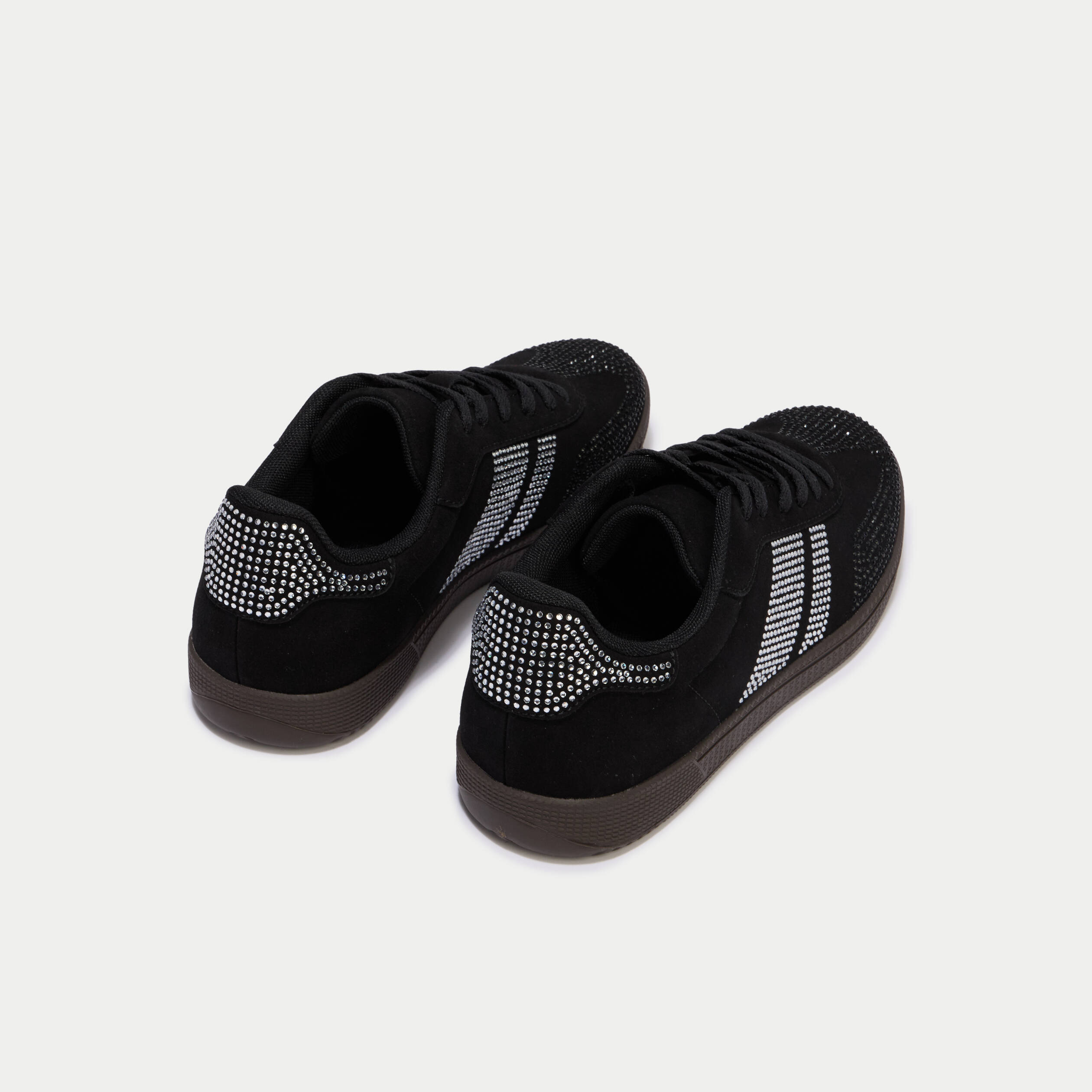 Baskets basses &agrave; lacets denim noir enduit femme