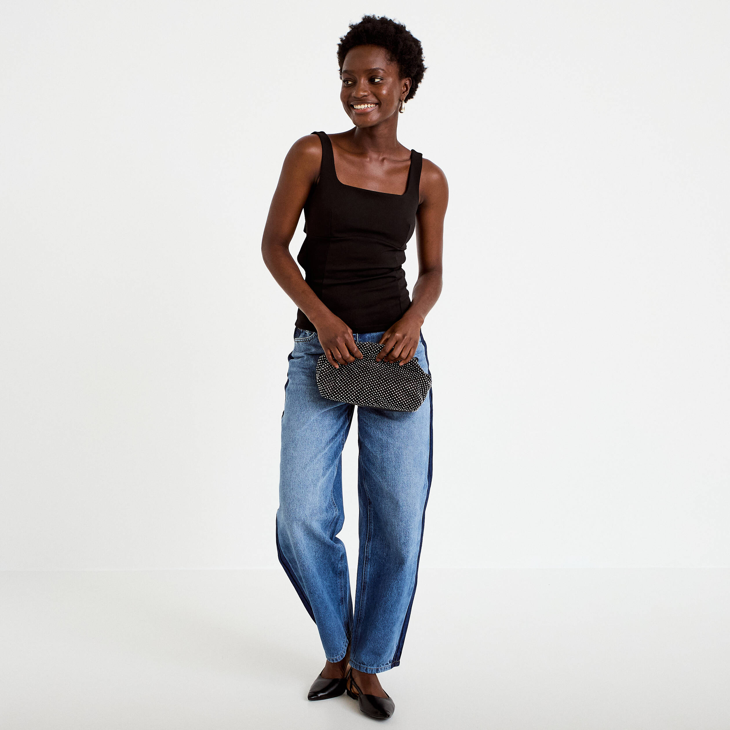 Top cintr&eacute; sans manches col carr&eacute; noir femme