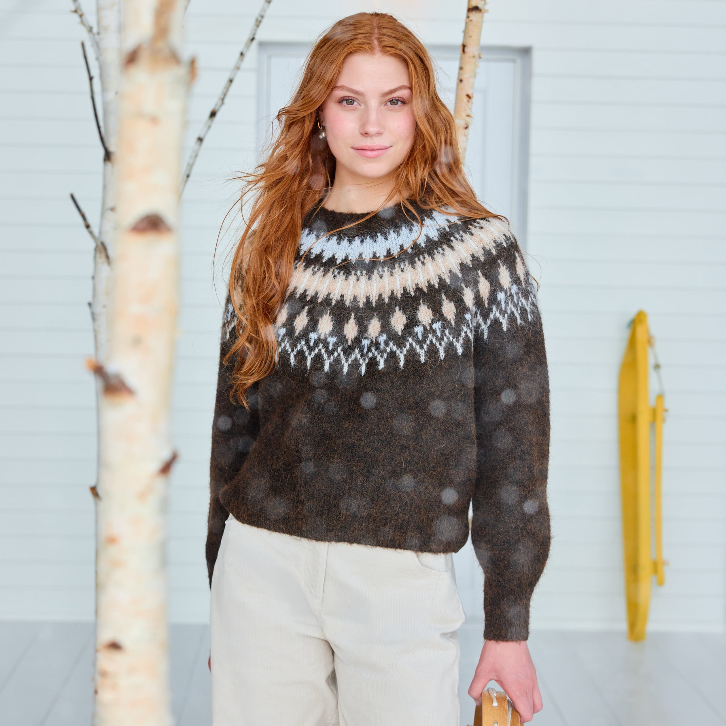 Pull col rond manches longues marron fonc&eacute; femme