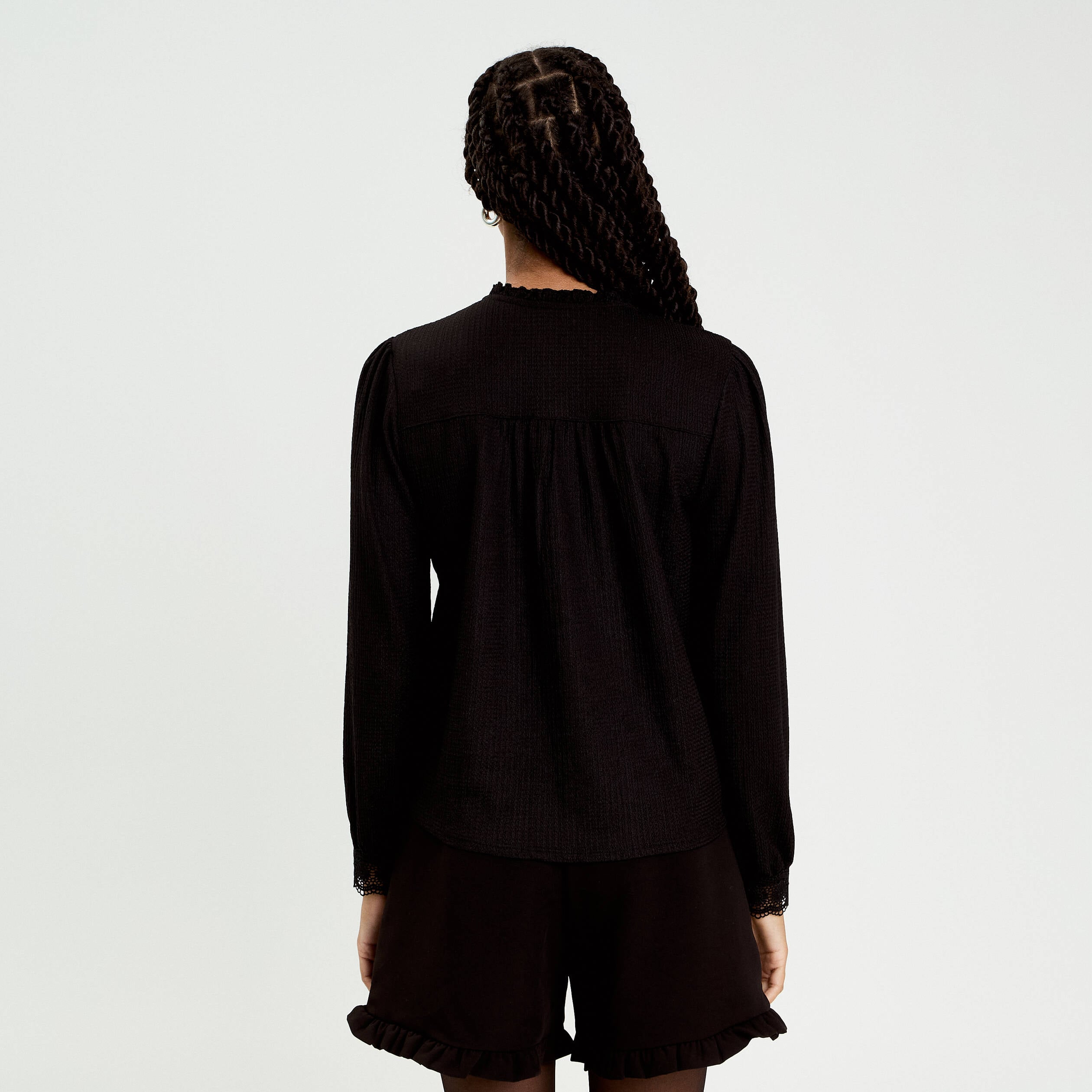 Blouse maille relief&eacute;e noir femme