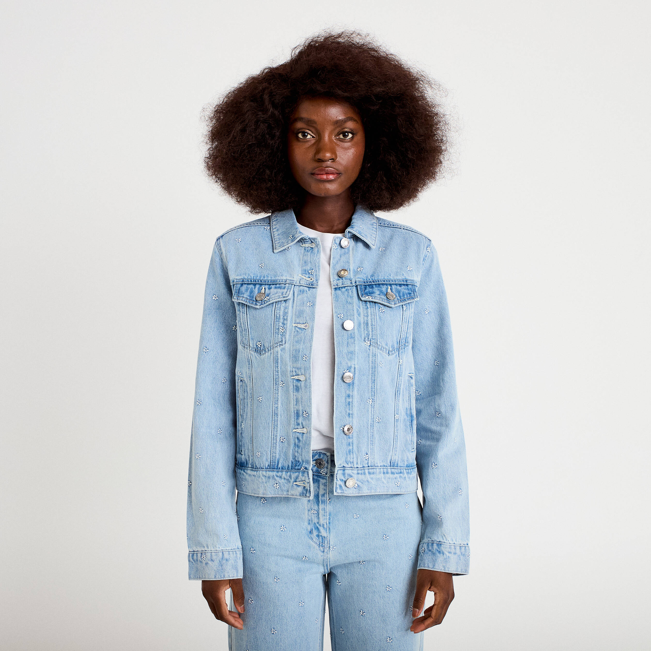 Veste jean droite courte col classique bleu clair femme