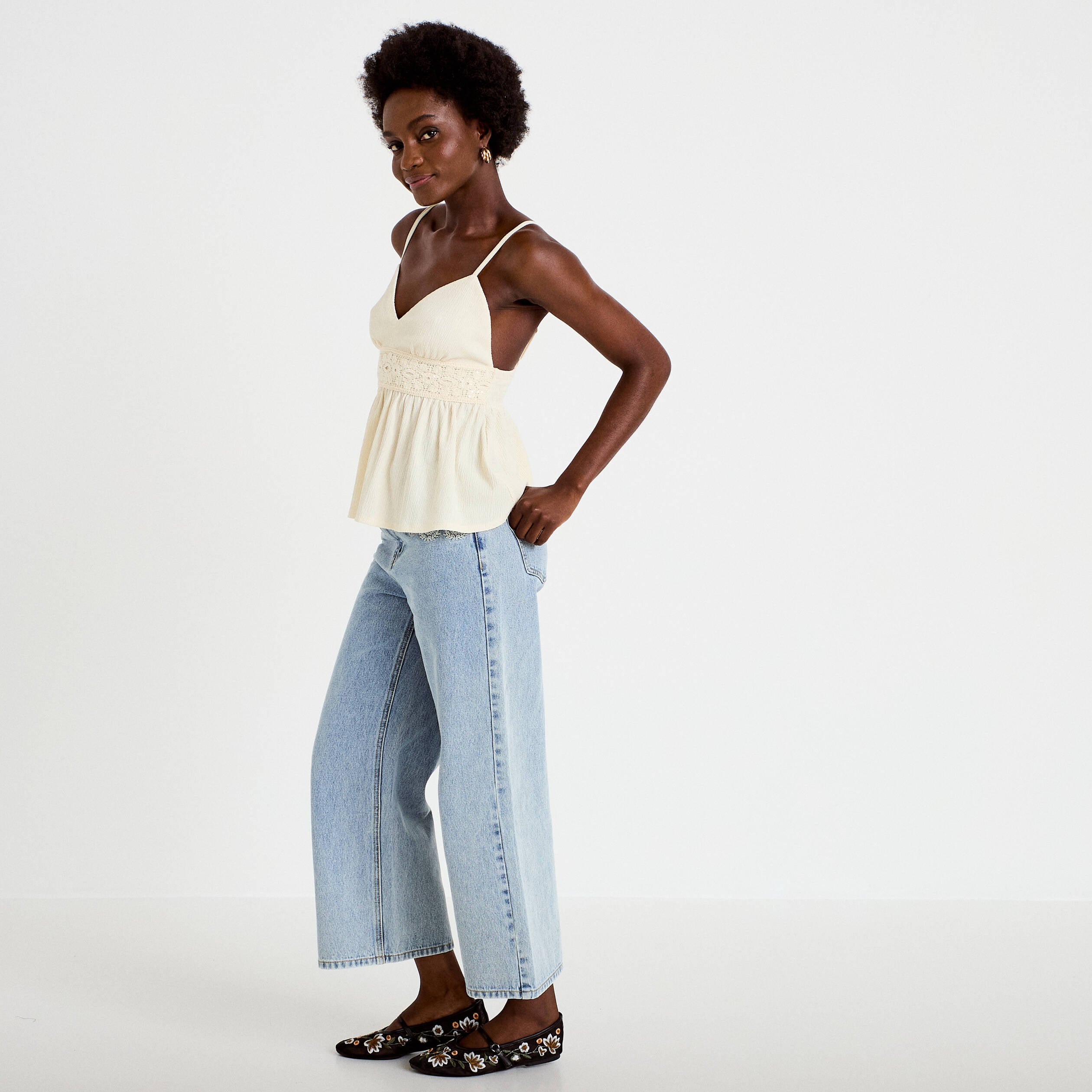 D&eacute;bardeur d&eacute;tail crochet ecru femme