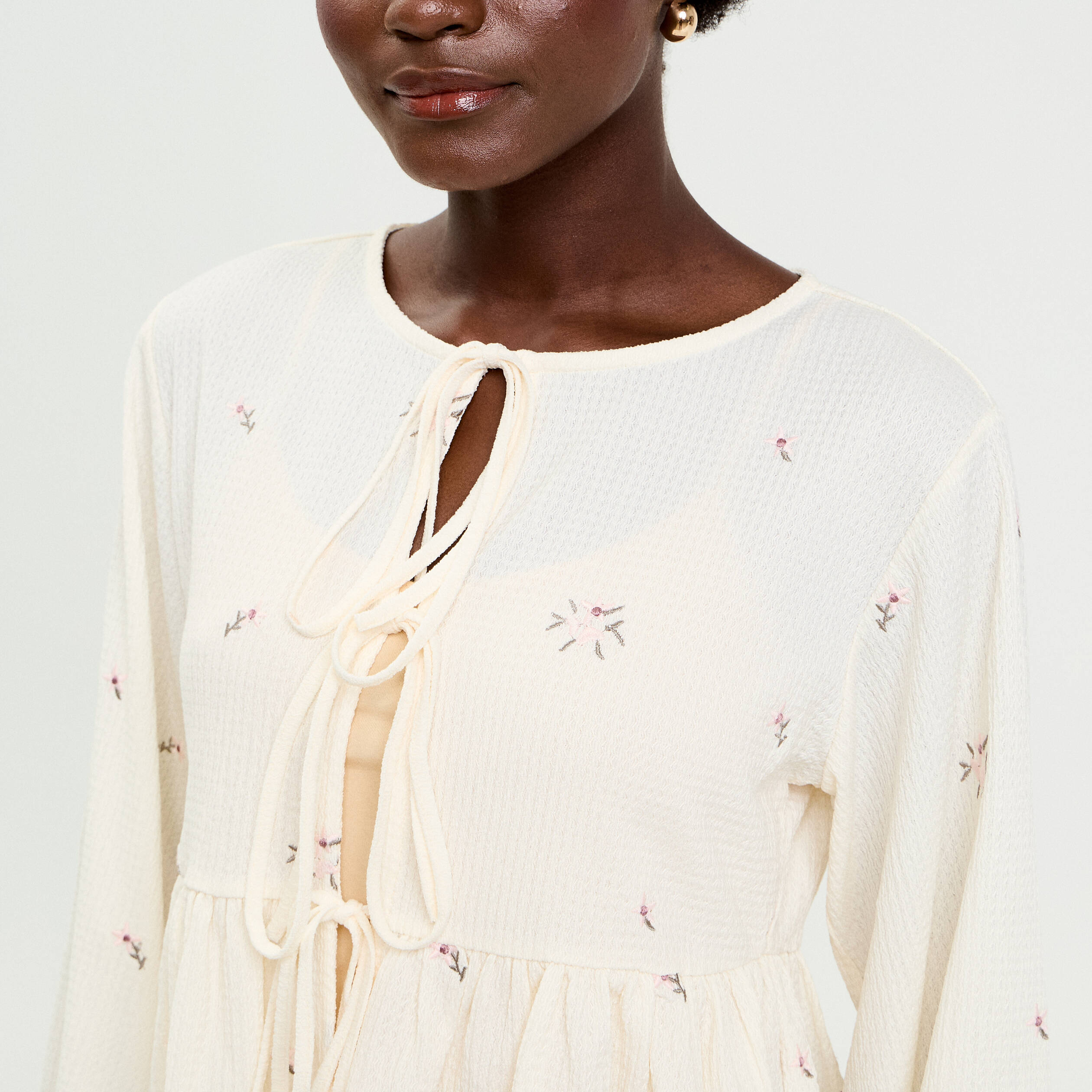 Blouse manches longues en cr&ecirc;pe blanc femme