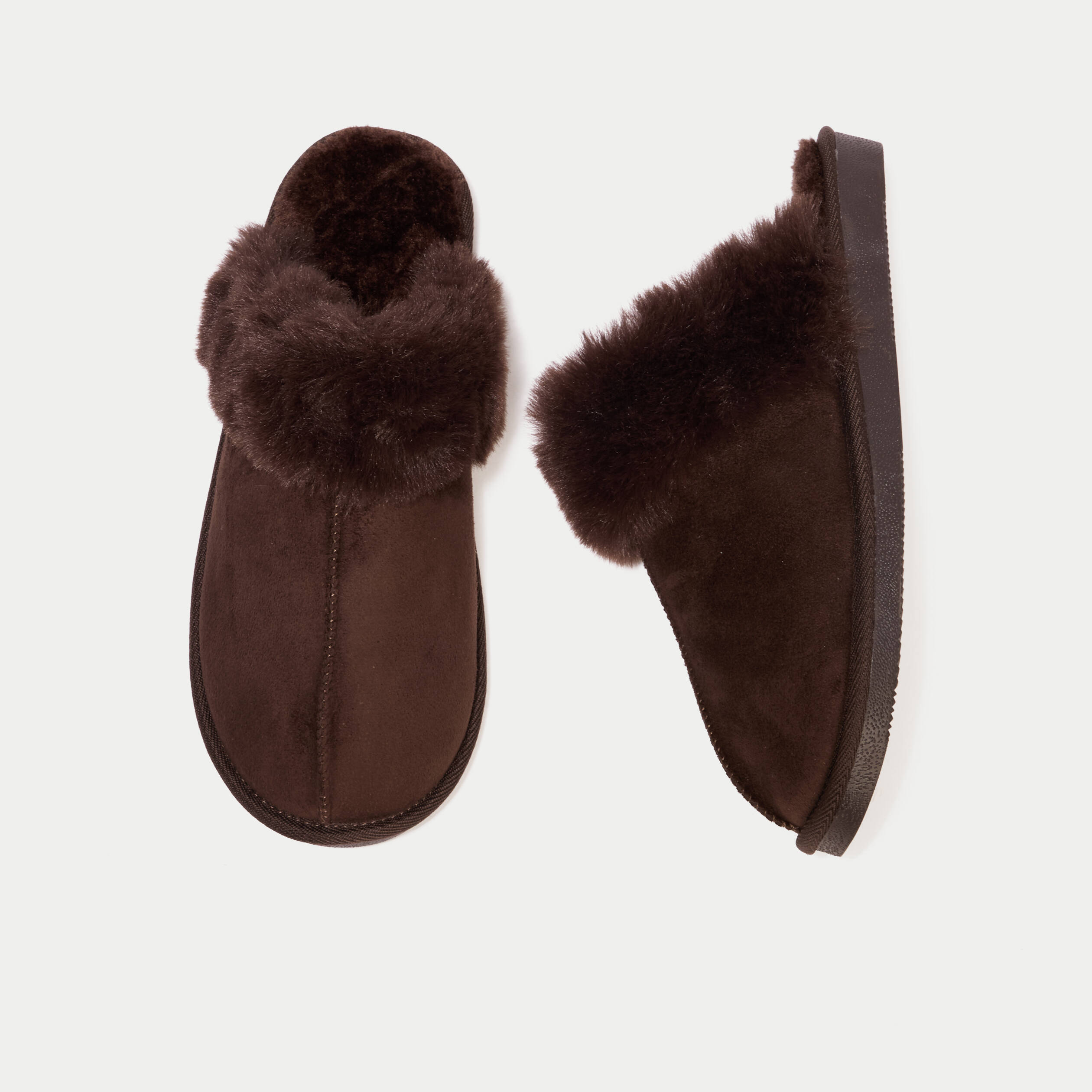 Chaussons fausse fourrure marron fonc&eacute; femme