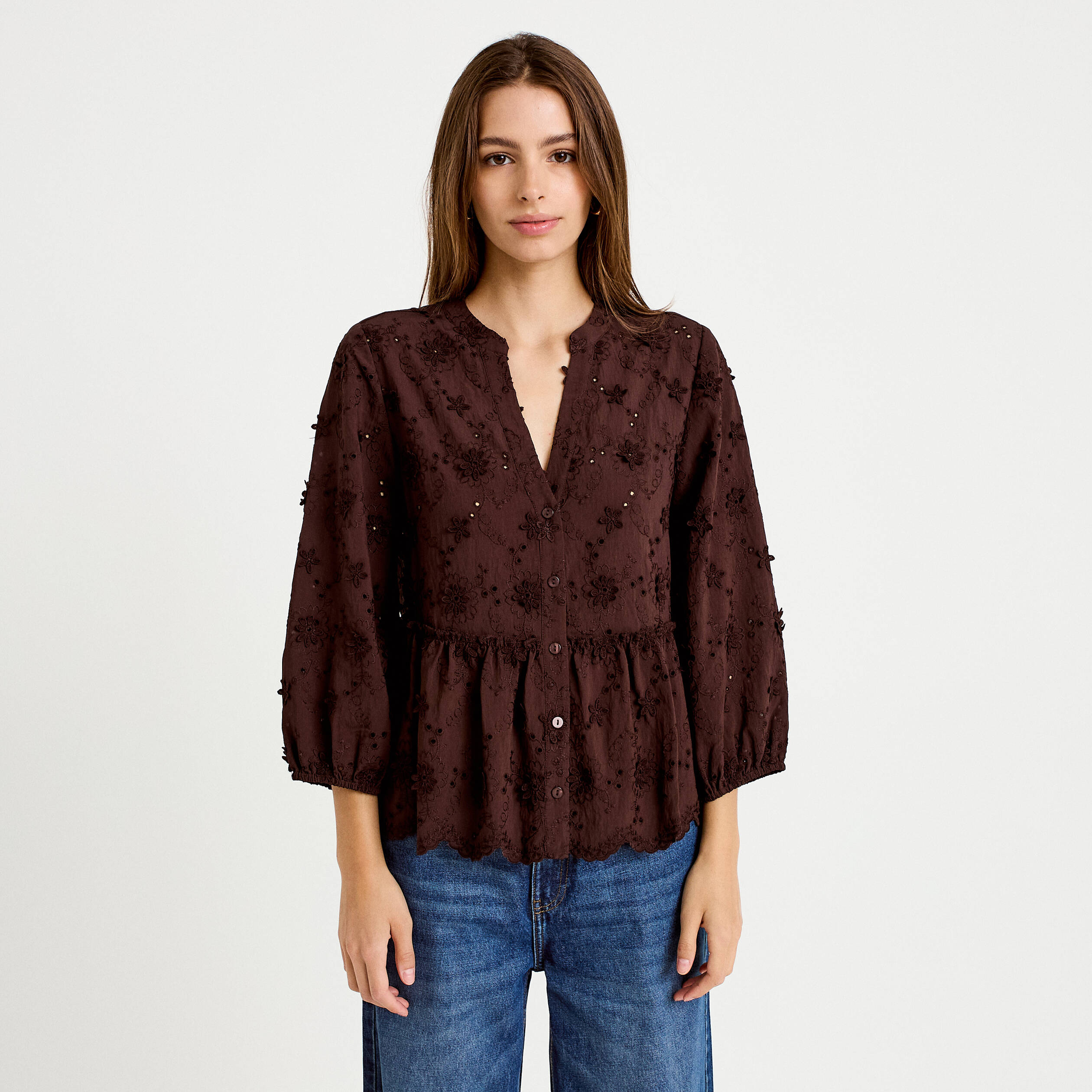 Blouse &agrave; motif en relief marron fonc&eacute; femme