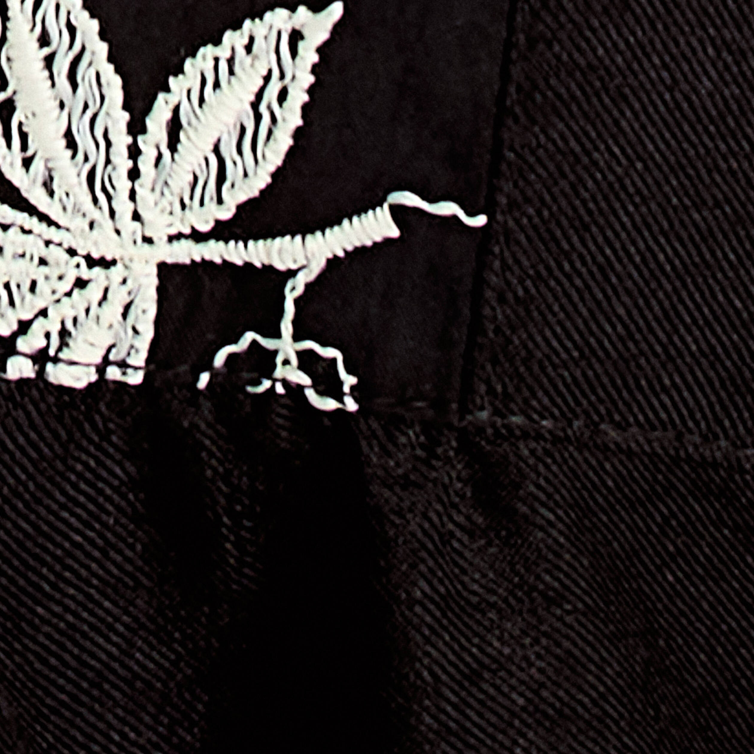Blouse ample broderie noir femme