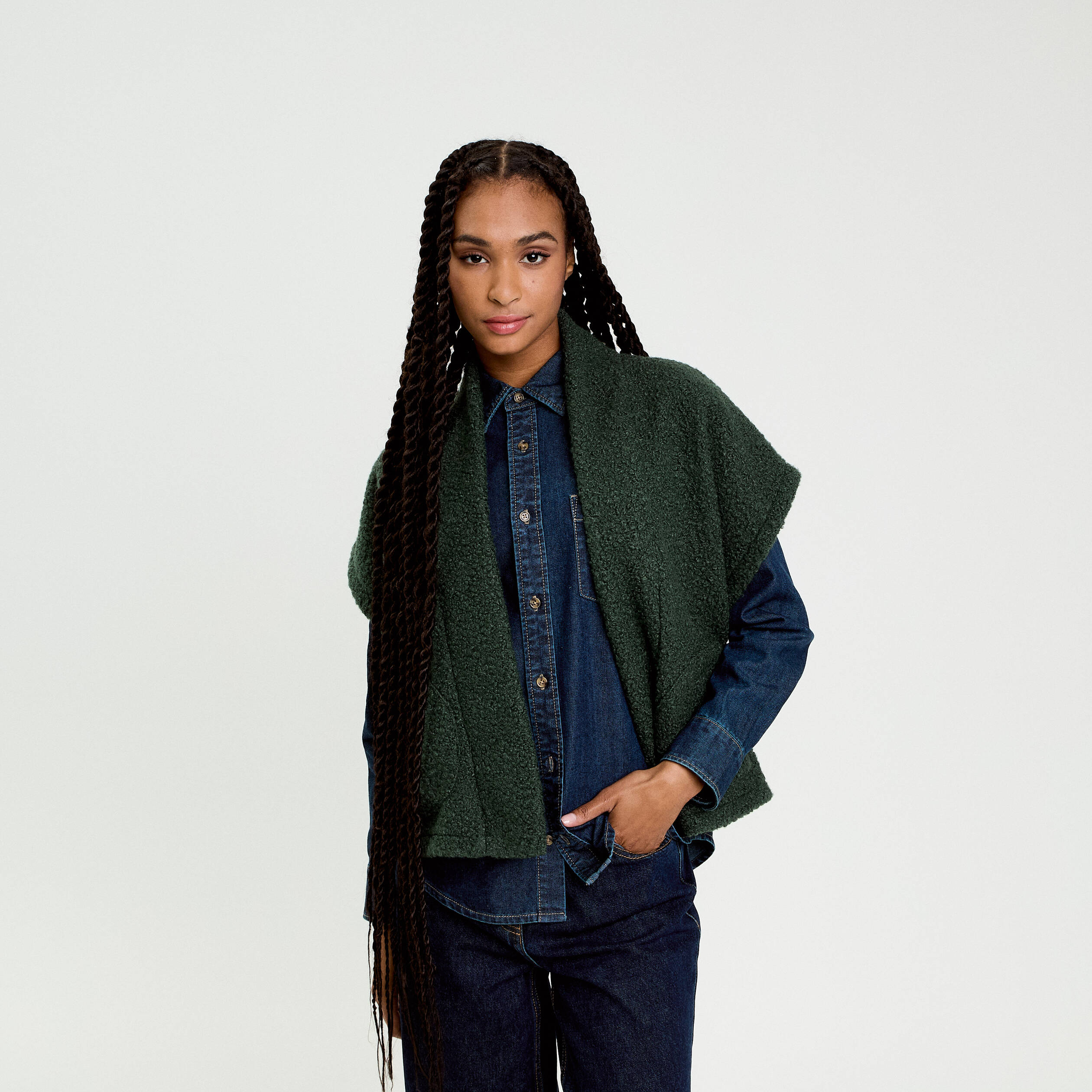 Gilet oversize cropped manches courtes vert fonc&eacute; femme