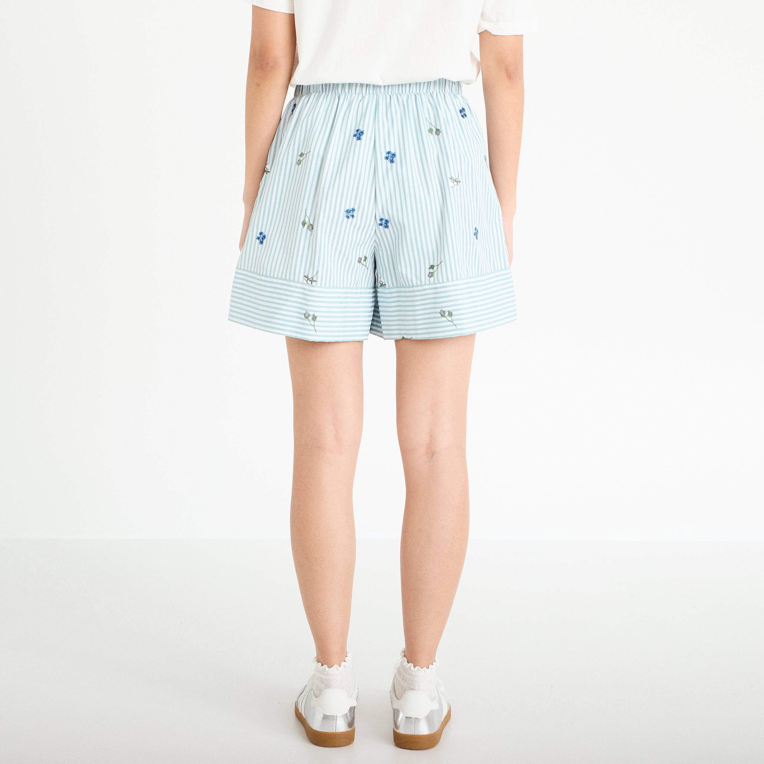 Short flare brod&eacute; Bridgerton bleu clair femme