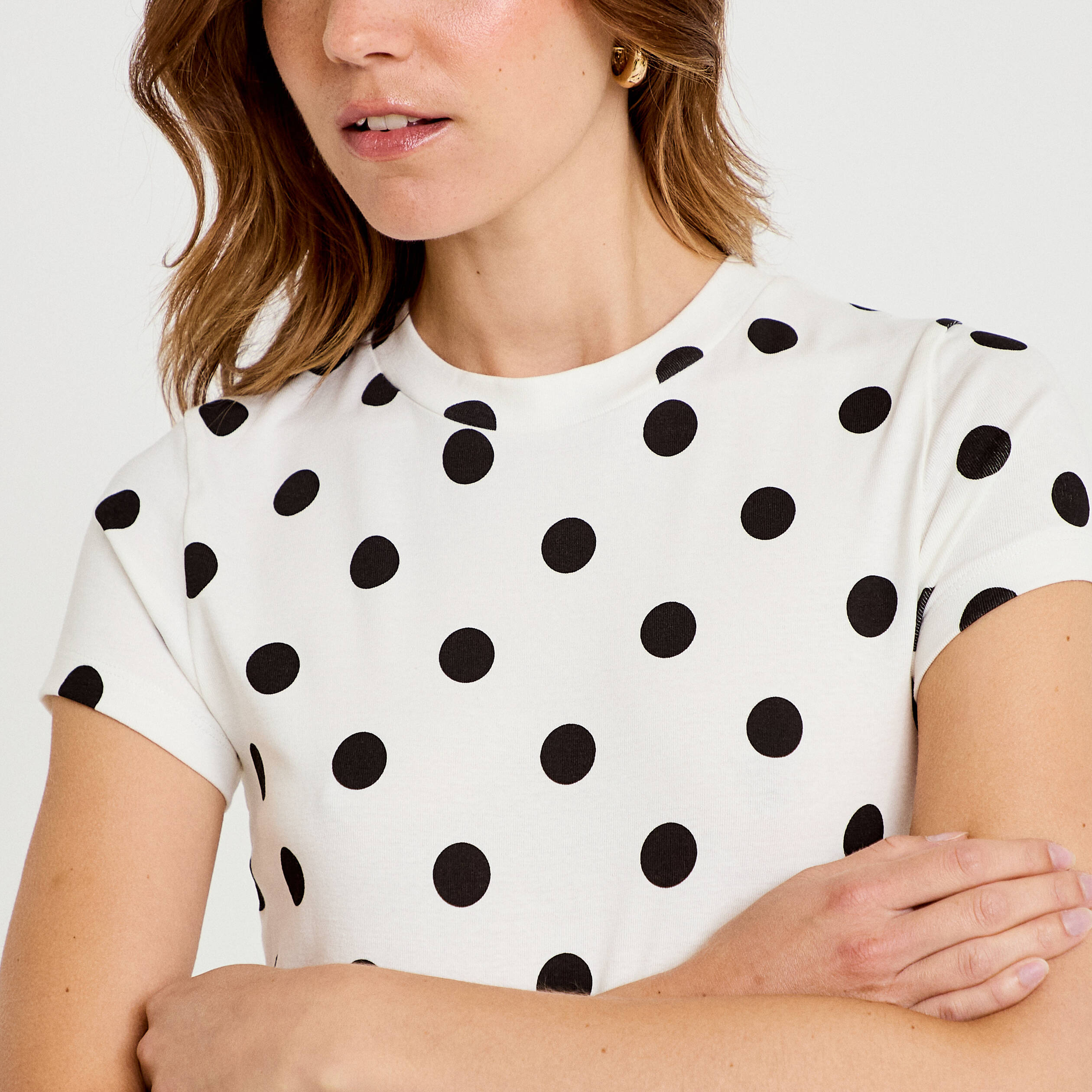 Top ajust&eacute; col rond manches courtes blanc femme