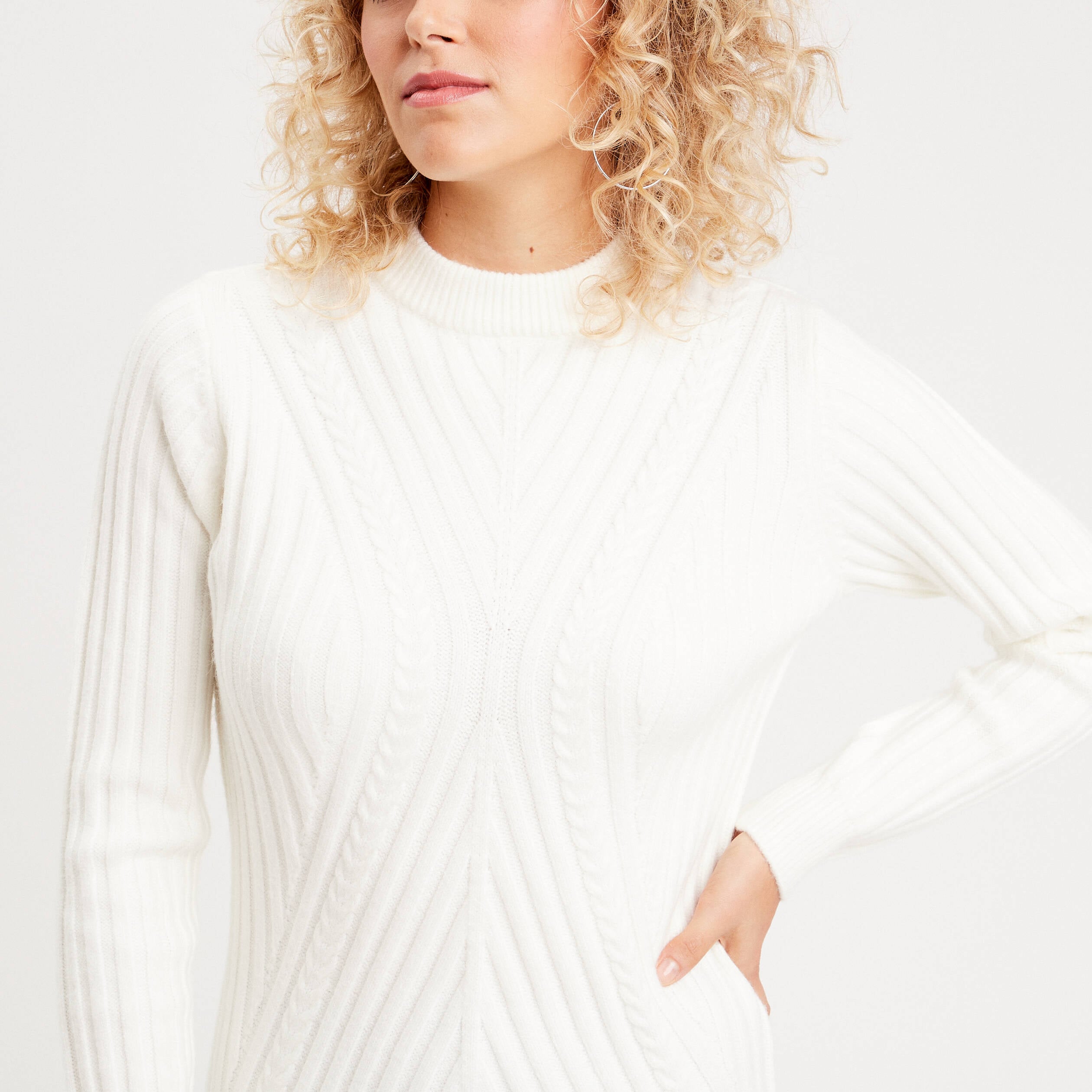 Robe pull &agrave; torsades ecru femme