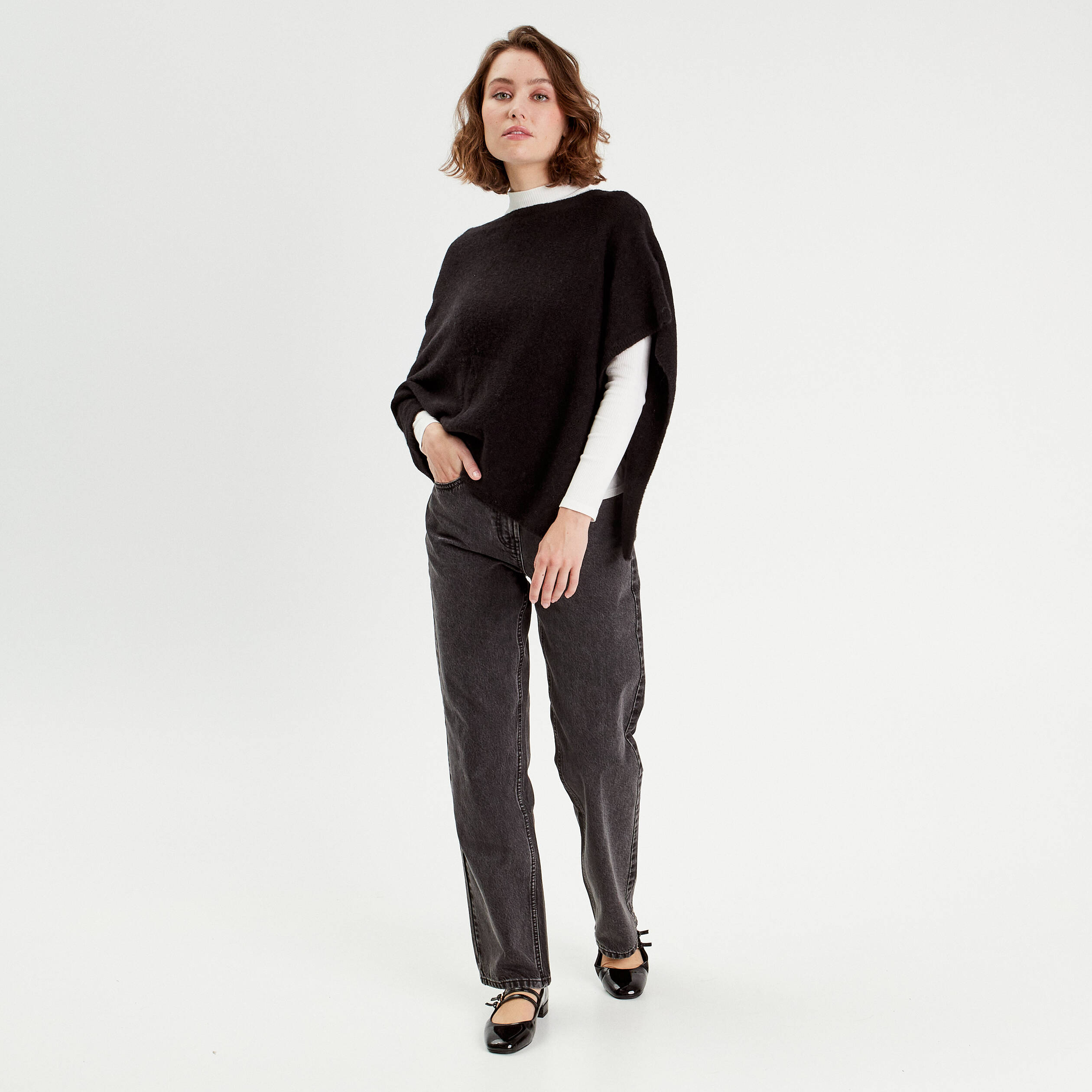 Poncho asym&eacute;trique noir femme