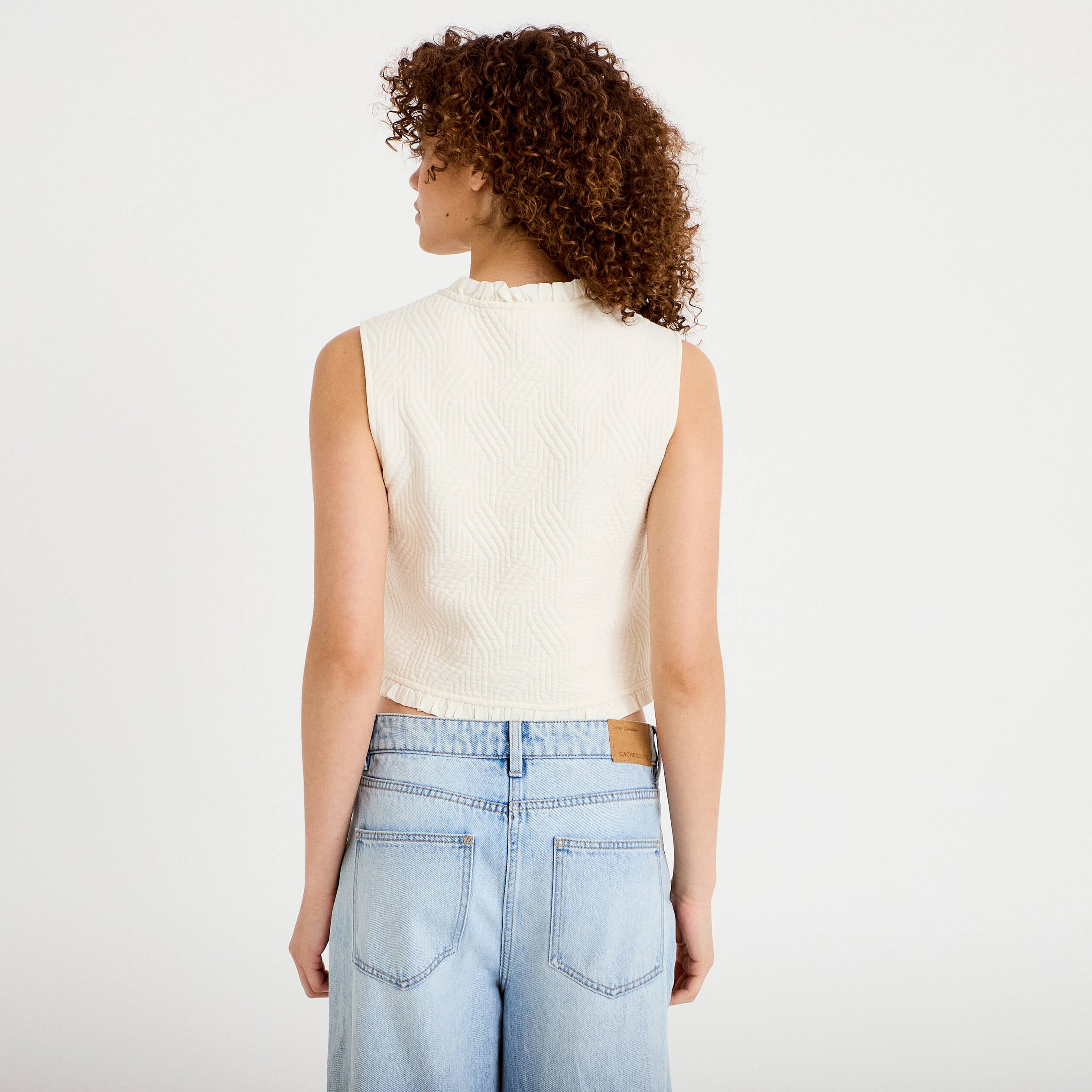 Gilet sans manches col am&eacute;ricain ecru femme
