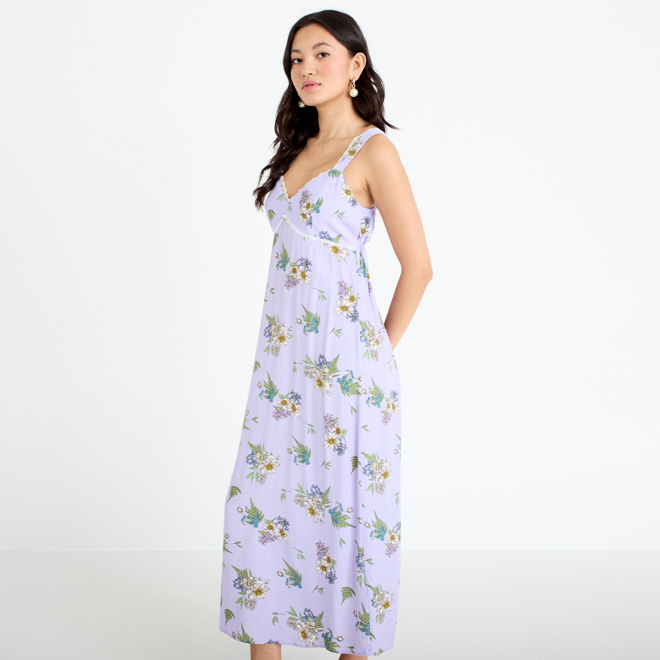 Robe longue &eacute;vas&eacute;e col coeur Bridgerton violet clair femme