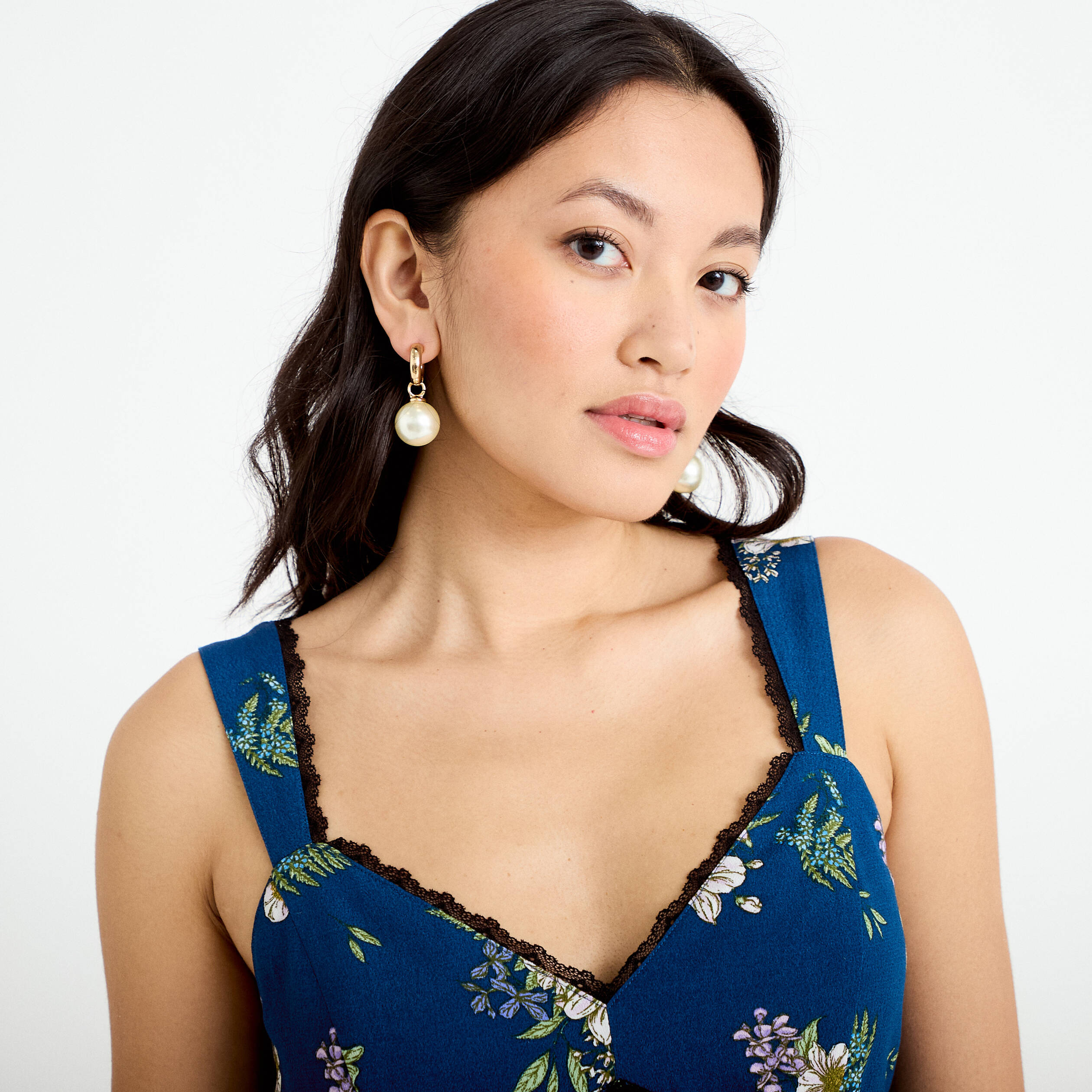 Robe longue &eacute;vas&eacute;e col coeur Bridgerton bleu fonc&eacute; femme