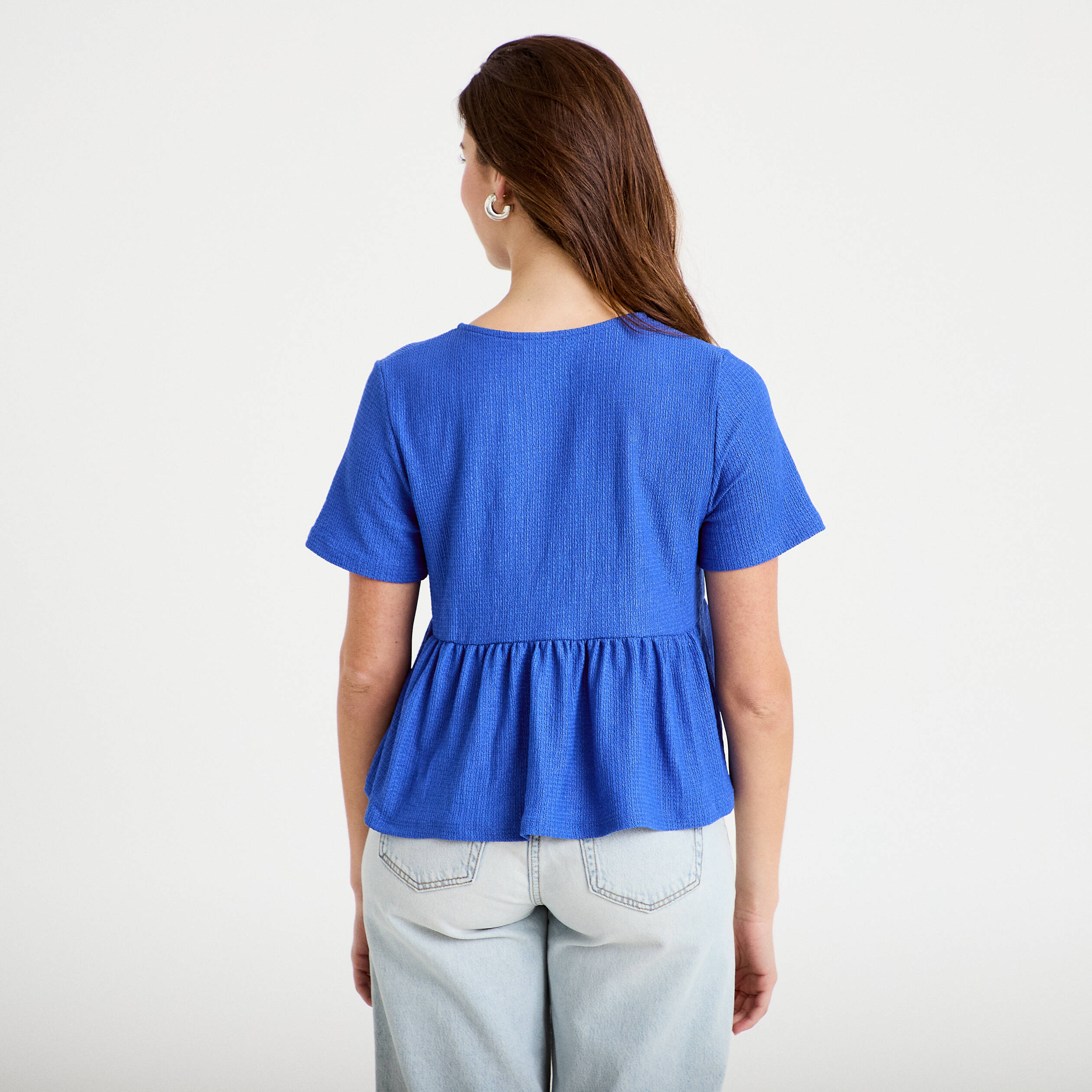 Blouse col v manches courtes dentelle bleu electrique femme