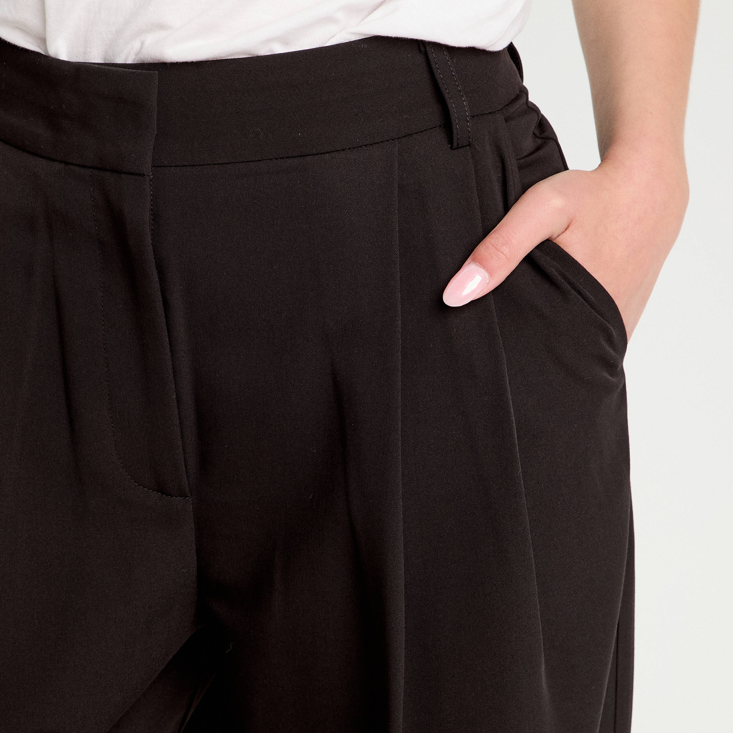 Pantalon large &agrave; pinces noir femme
