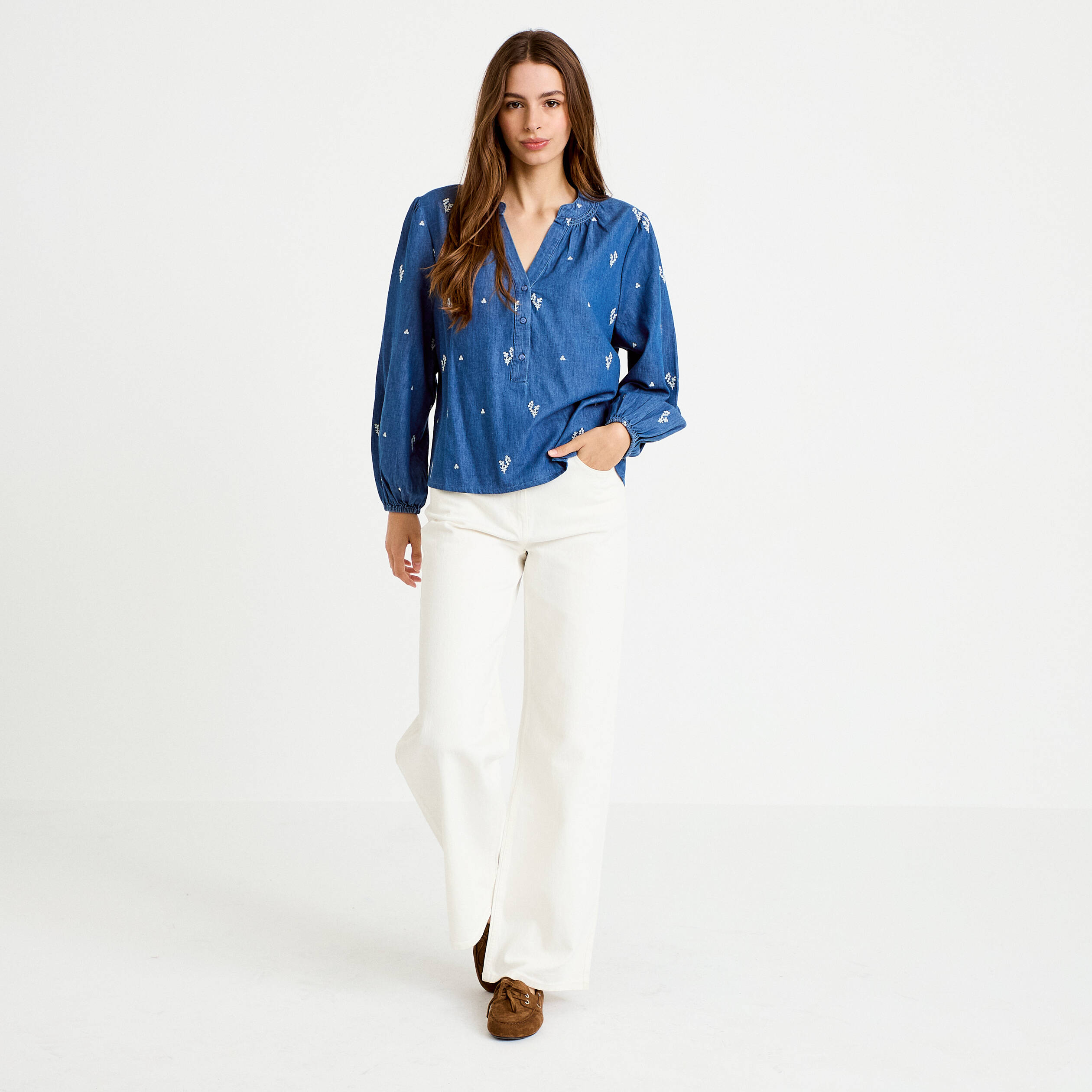 Blouse ample manches longues en jean blanc femme