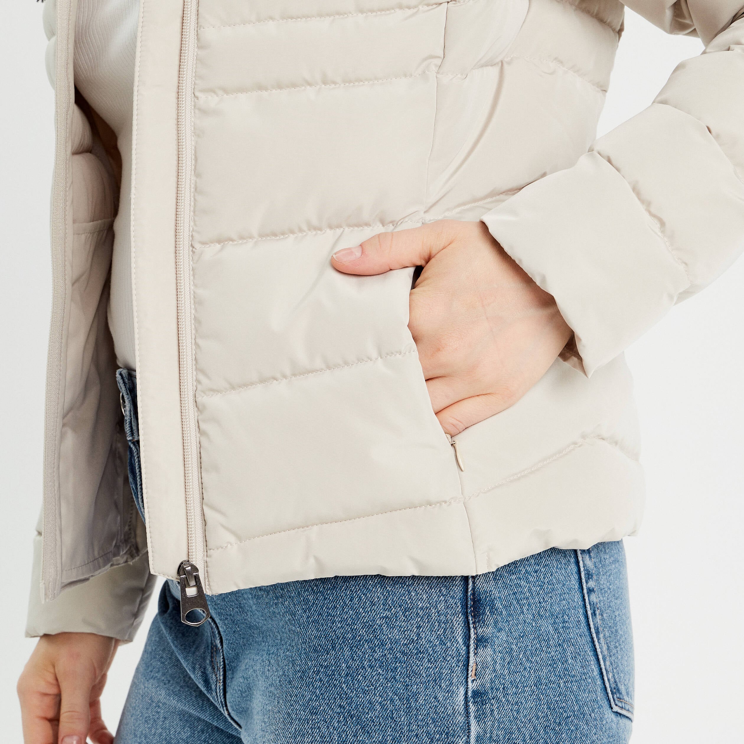 Doudoune ajust&eacute;e &agrave; capuche blanc femme