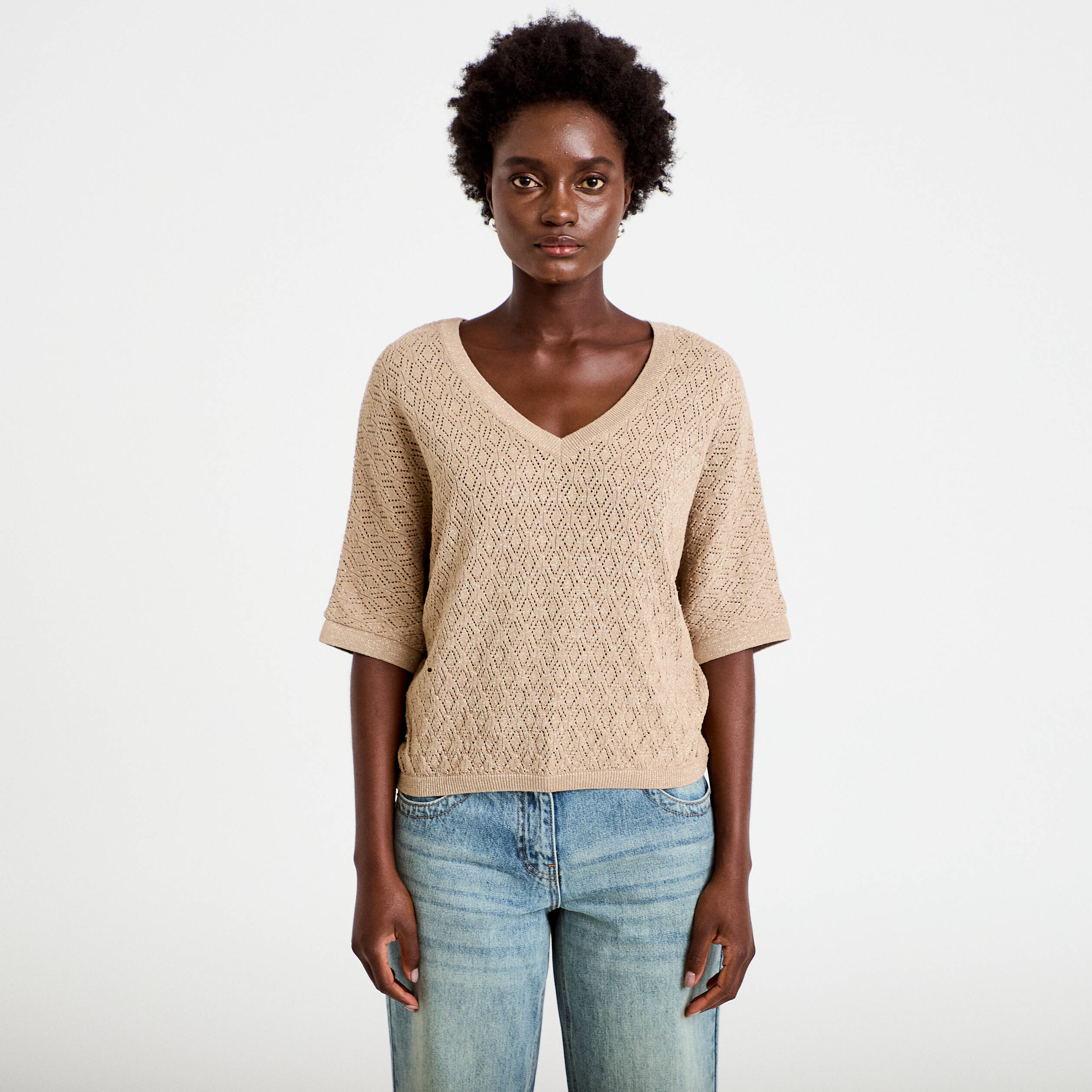 Pull ajour&eacute; col v manches courtes beige femme