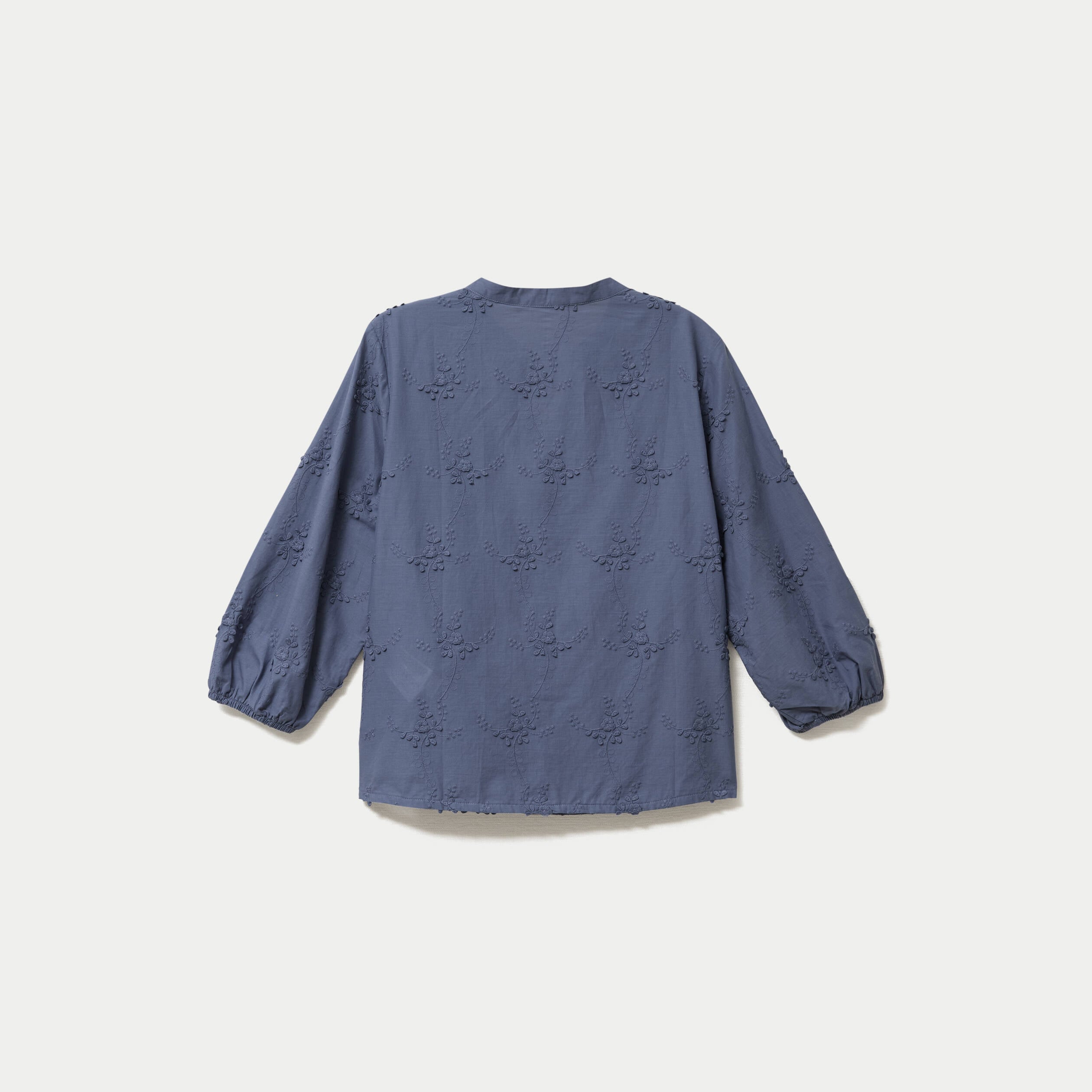 Blouse brod&eacute;e col mao manches 3/4 bleu gris femme