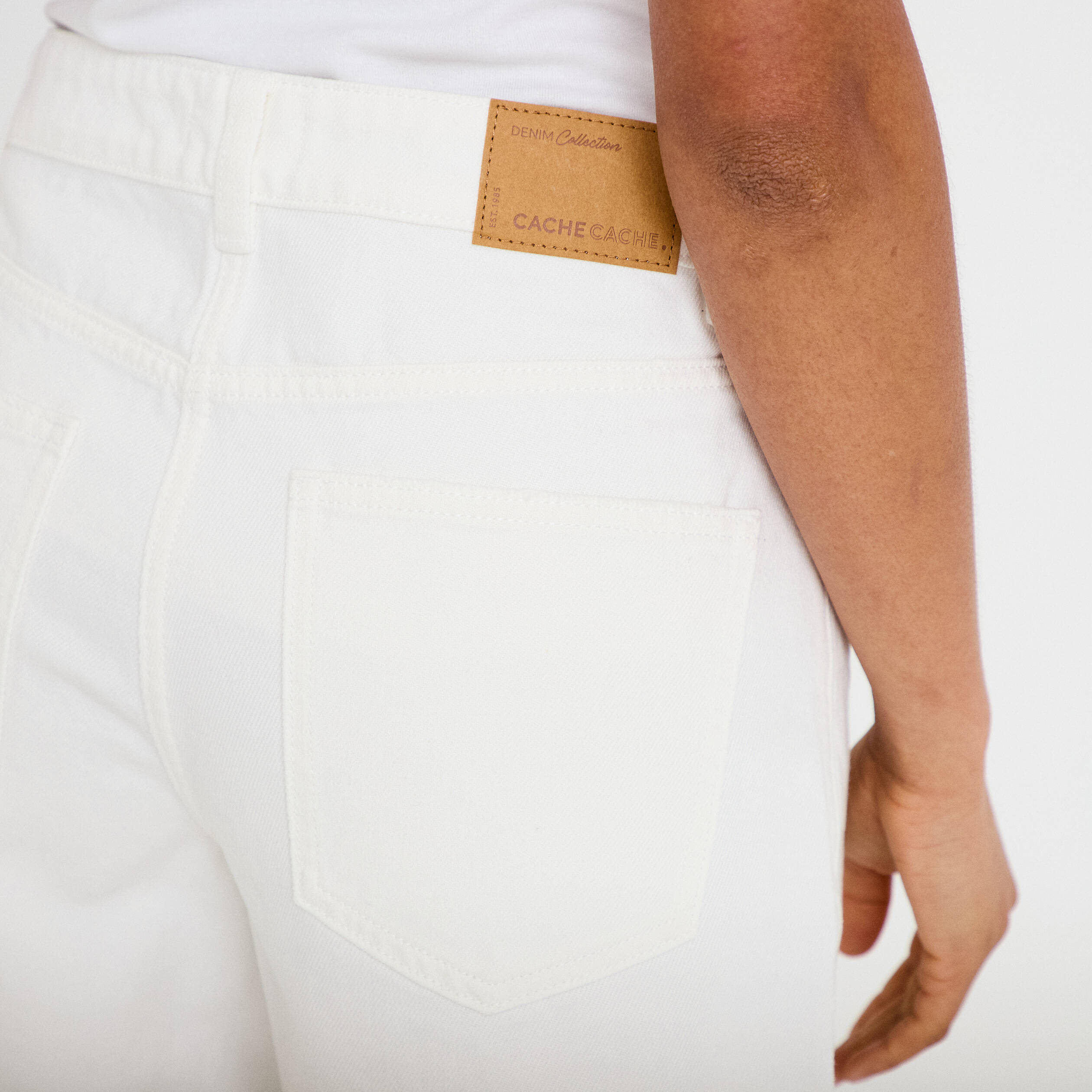 Bermuda regular 5 poches en jean denim blanc femme