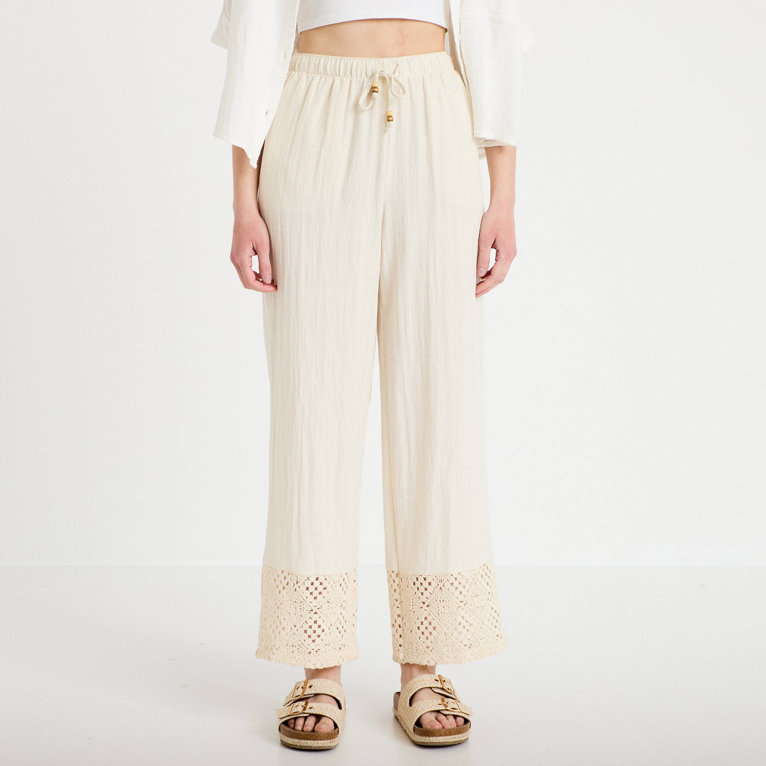 Pantalon large bi-mati&egrave;re pliss&eacute; ecru femme