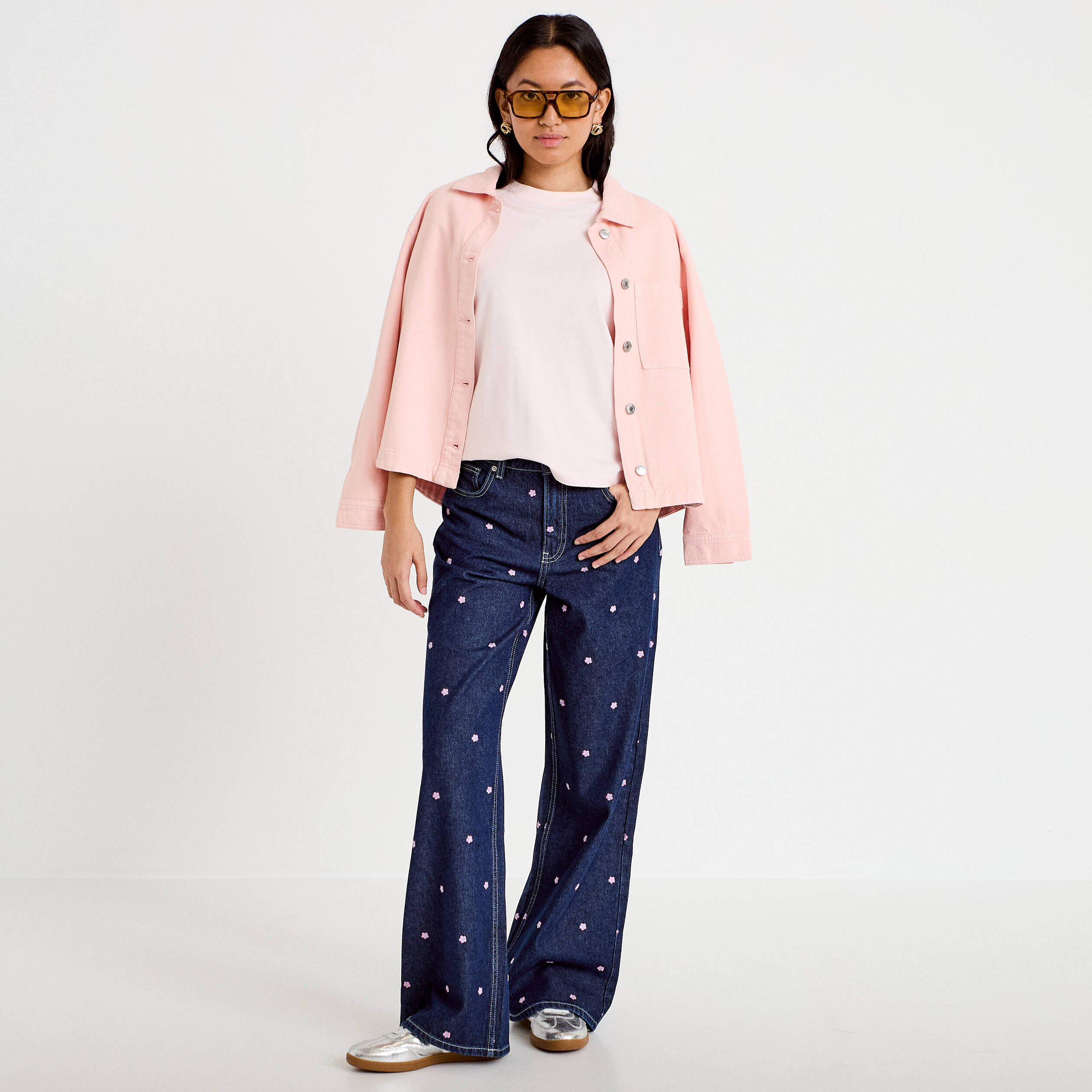 Jean wide leg taille haute brod&eacute; bleu fonc&eacute; femme