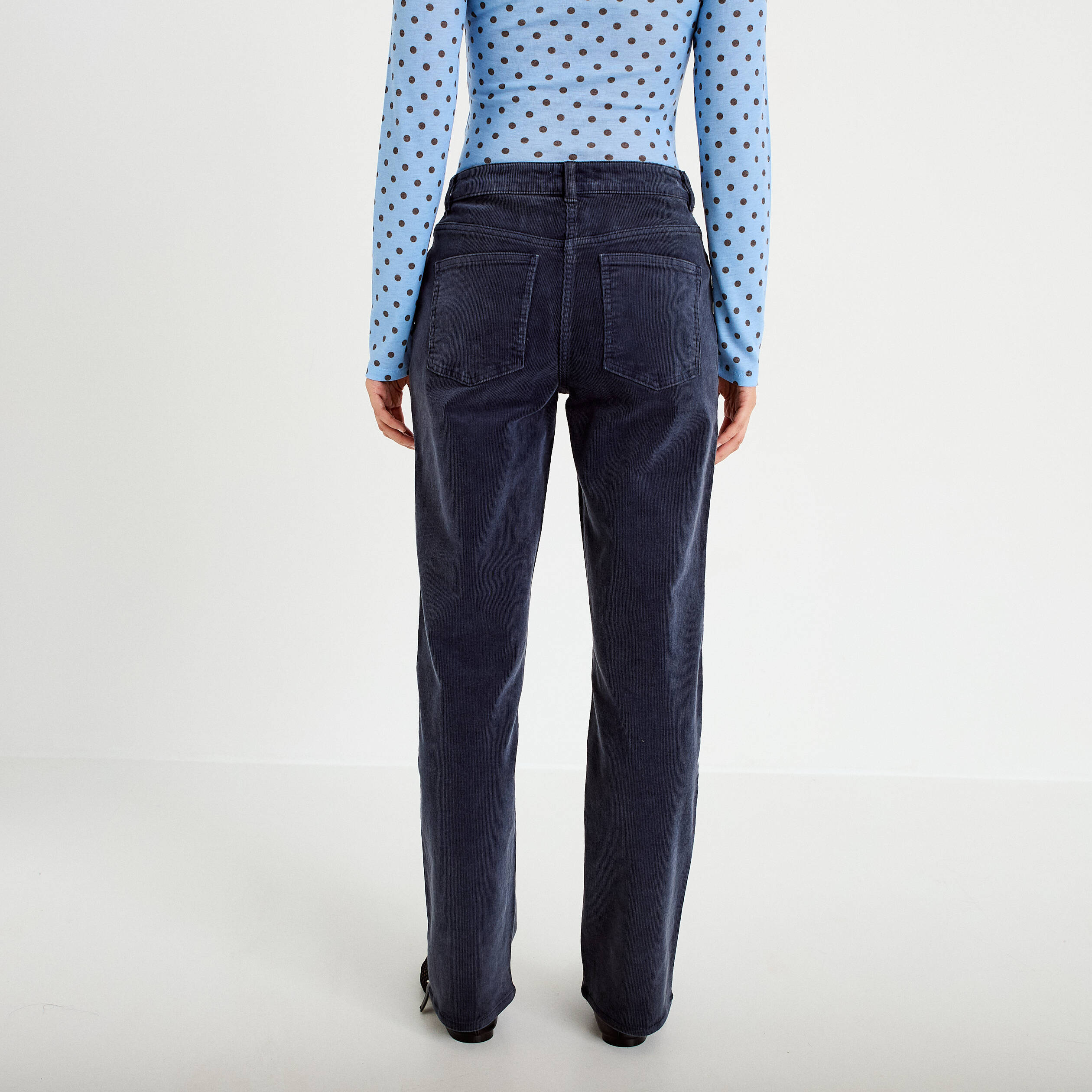 Pantalon droit en velours bleu marine femme