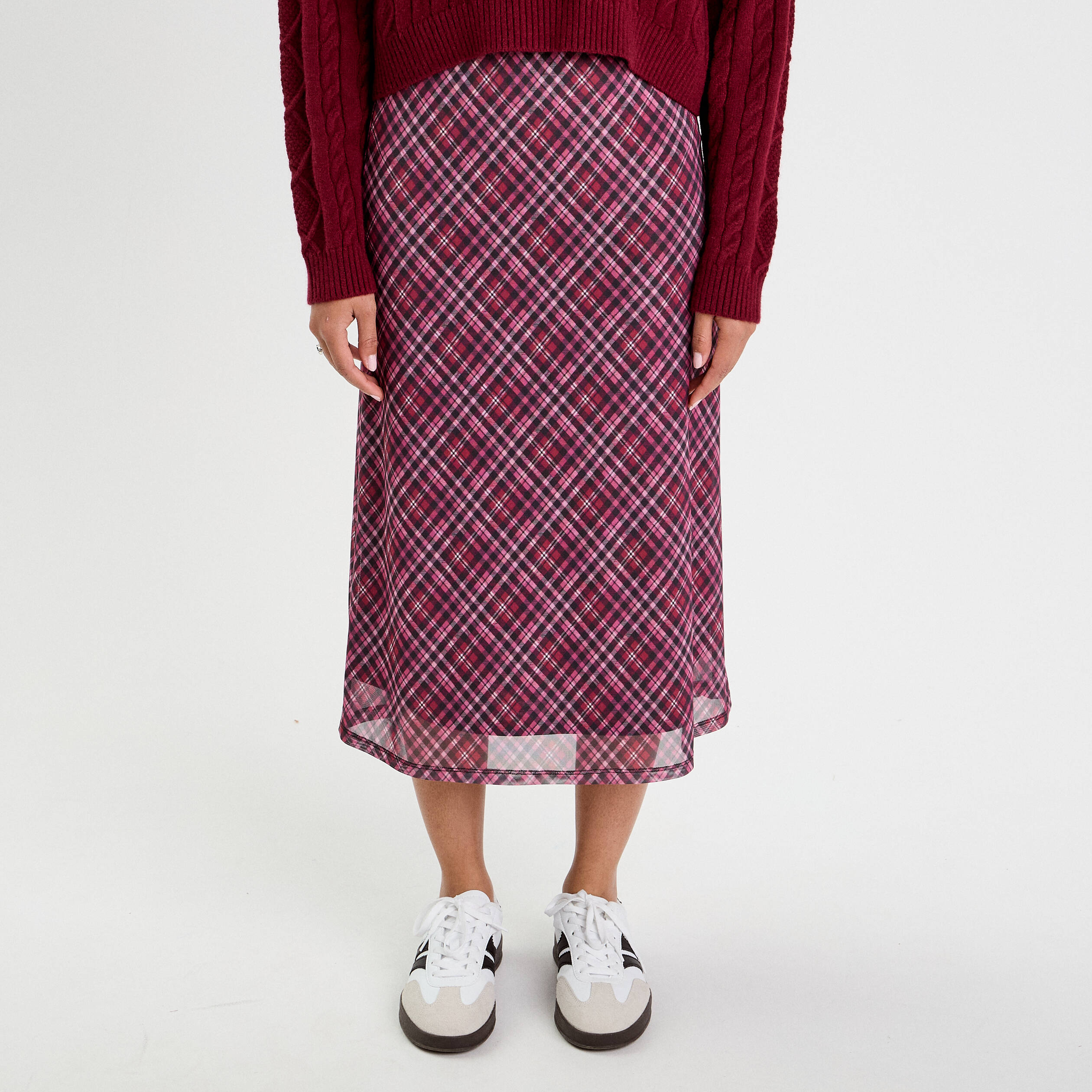 Jupe longue &eacute;vas&eacute;e rouge cerise femme