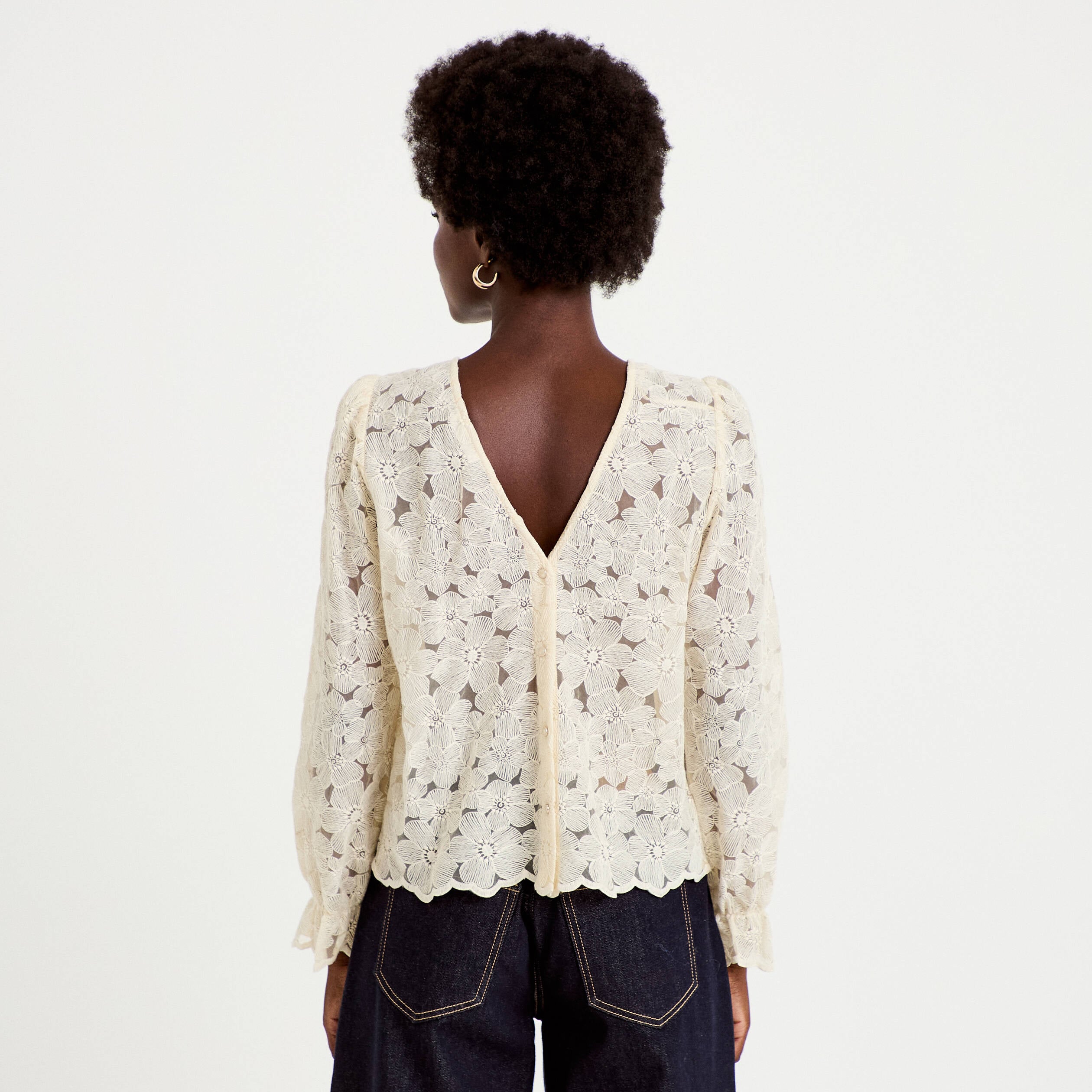 Blouse en dentelle d&eacute;collet&eacute; dos ecru femme