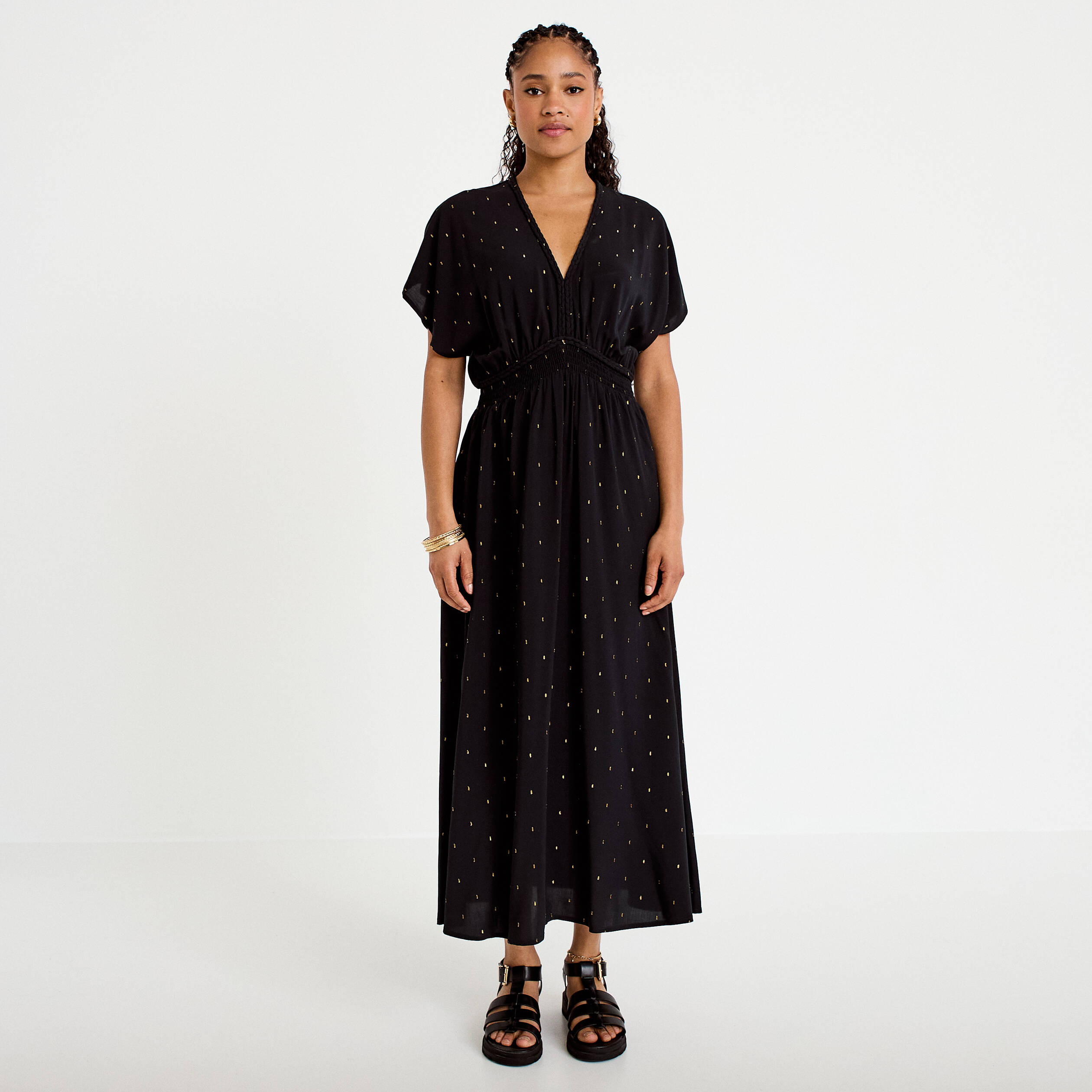 Robe &eacute;vas&eacute;e 3/4 col v manches courtes noir femme