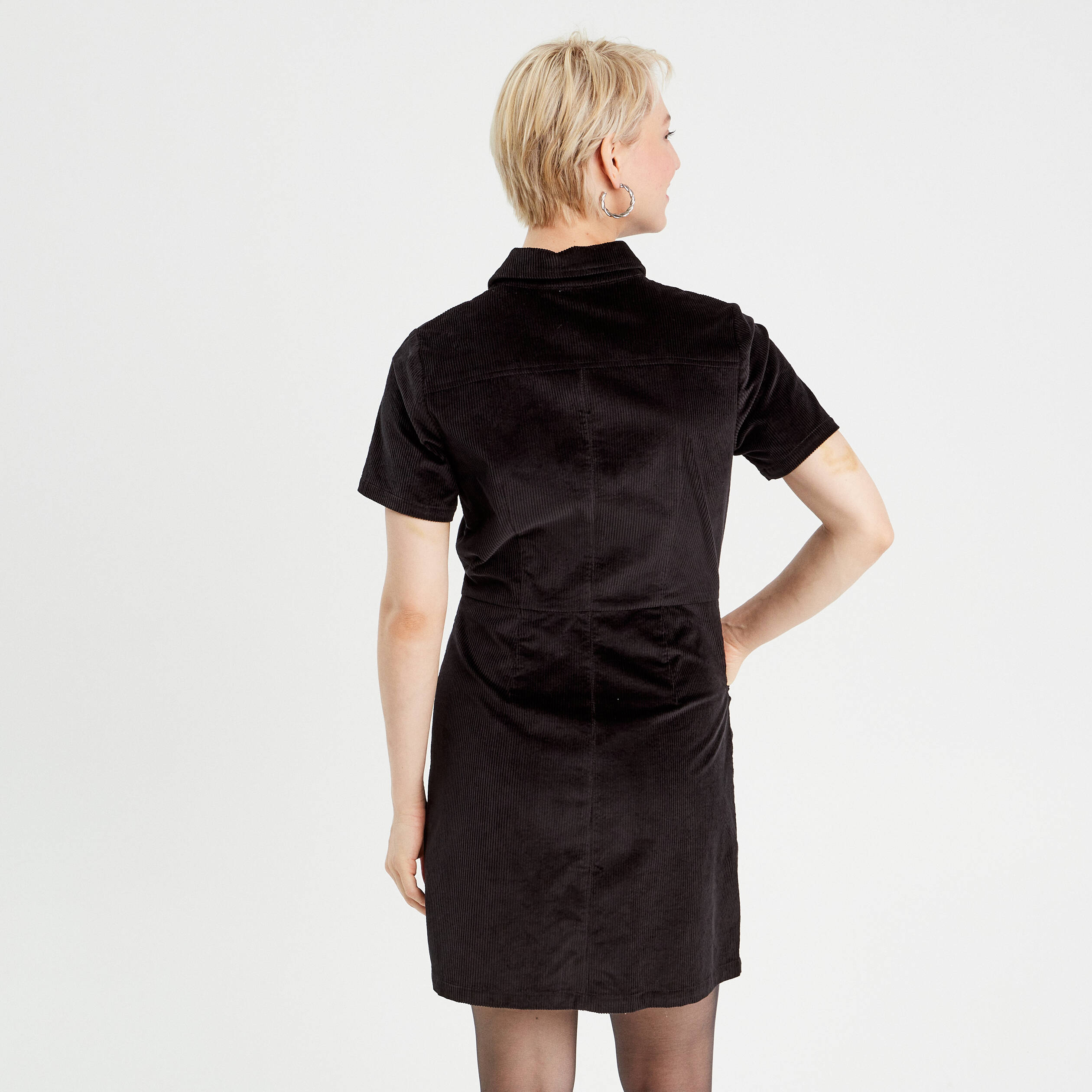 Robe cintr&eacute;e boutonn&eacute;e velours noir femme