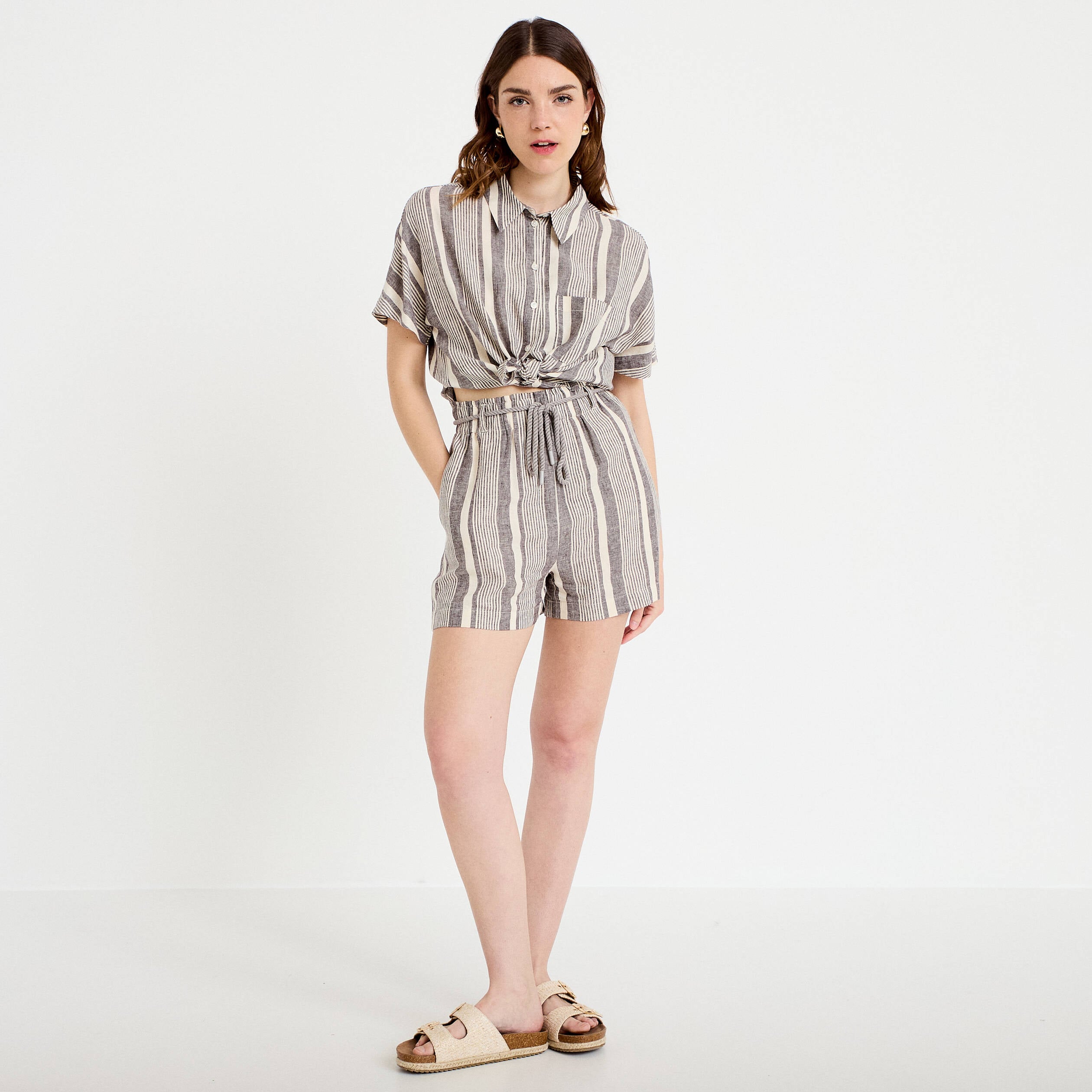 Short regular contenant du lin blanc femme