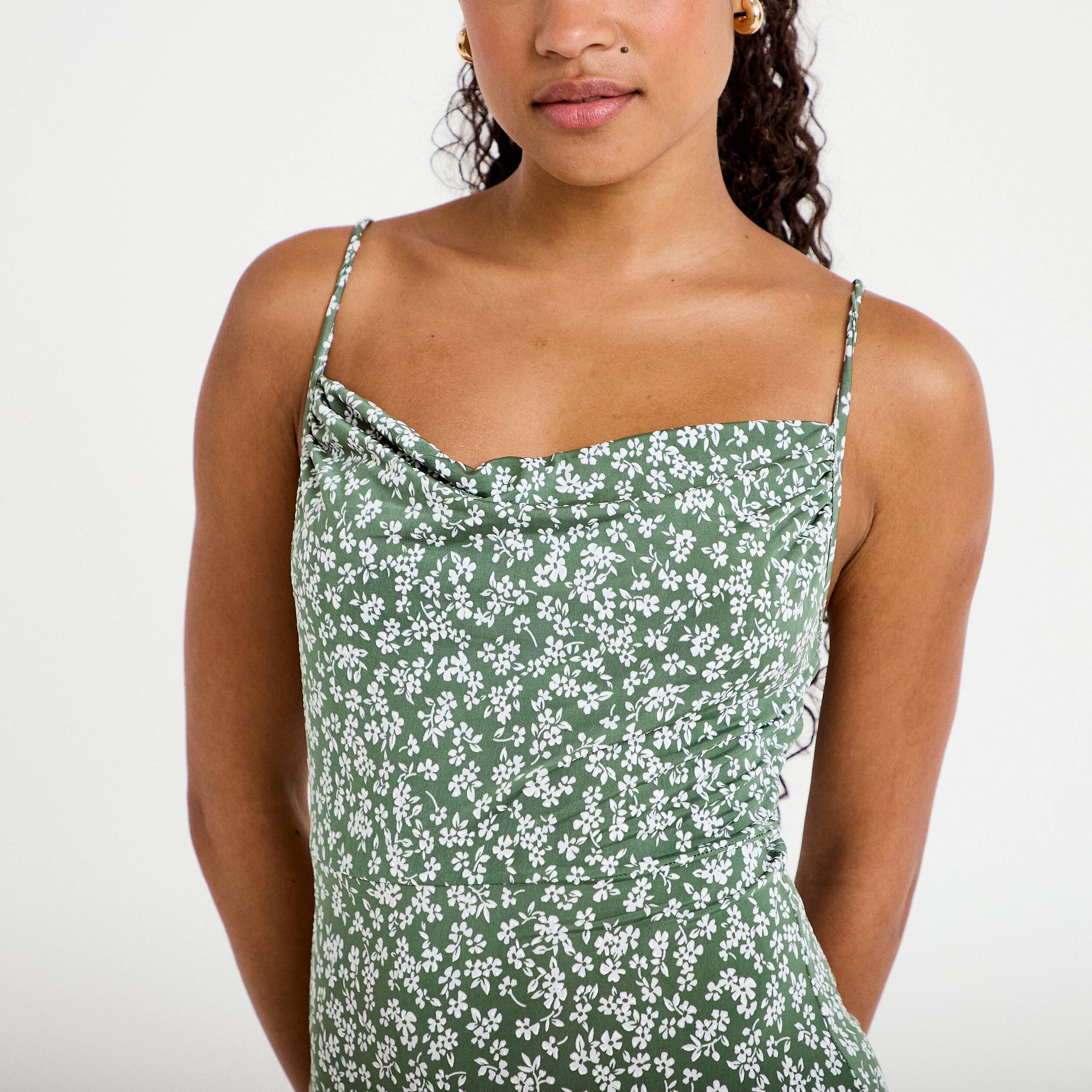 Robe longue ajust&eacute;e vert femme