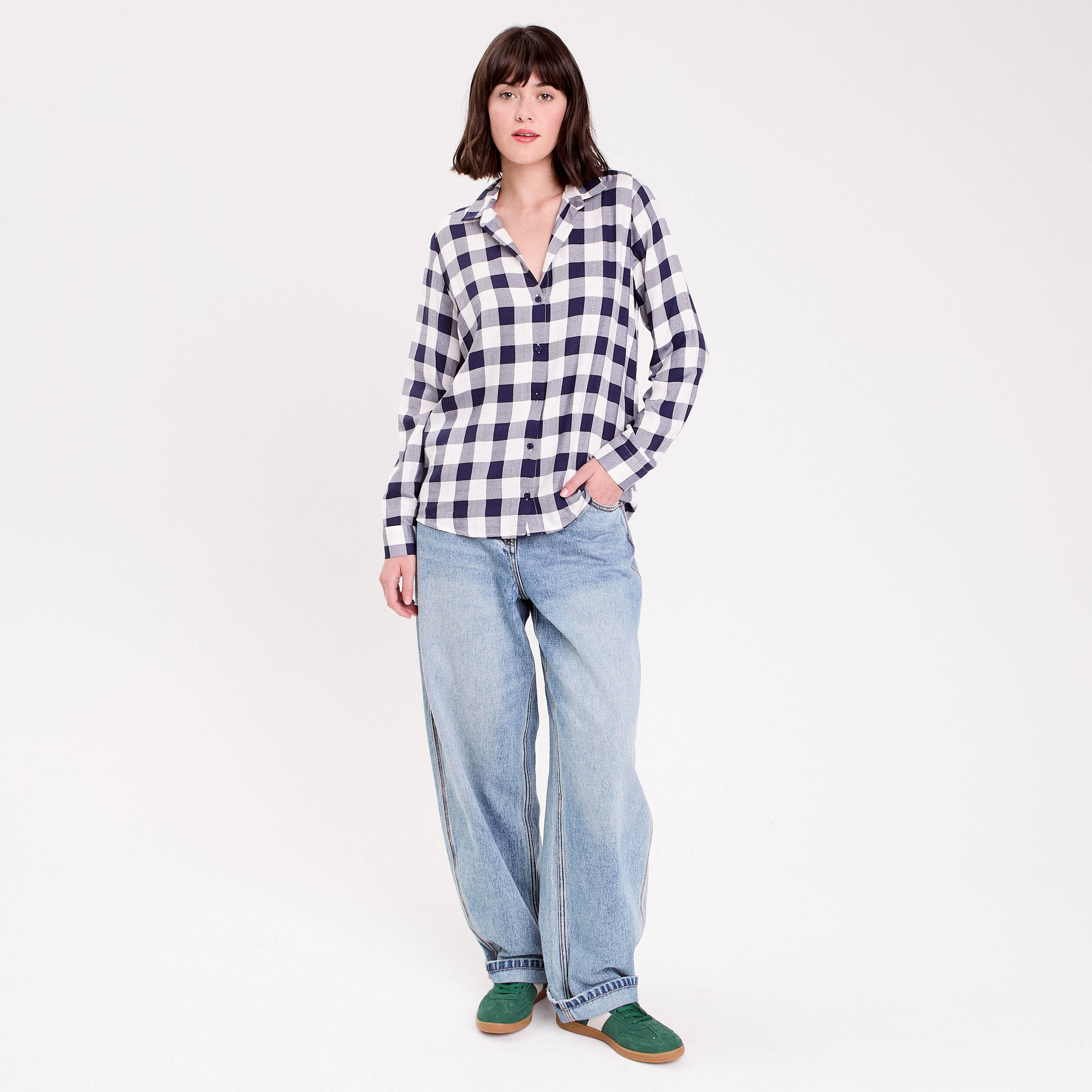Chemise &agrave; carreaux fils m&eacute;tallis&eacute;s bleu femme