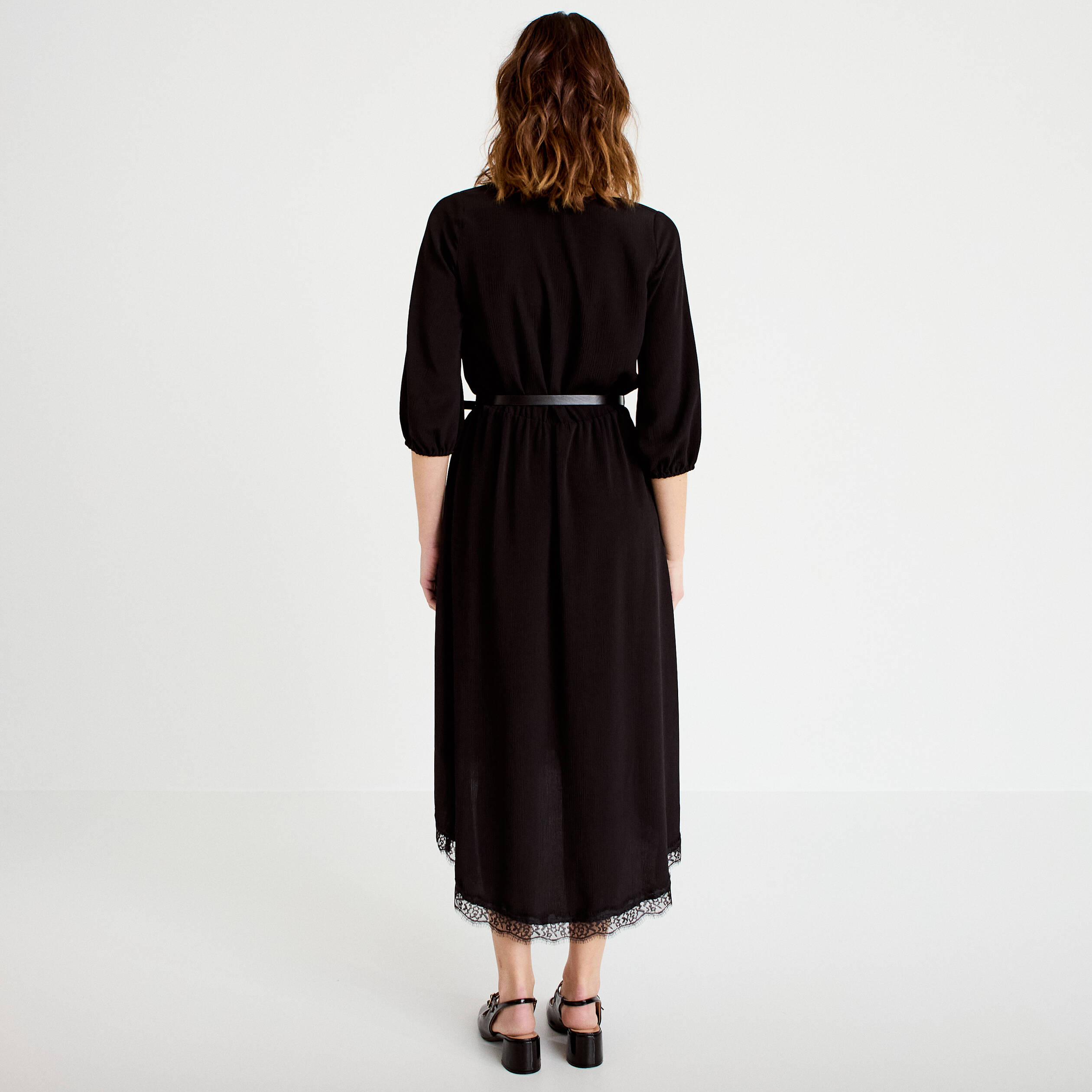 Robe longue &eacute;vas&eacute;e col v dentelle noir femme