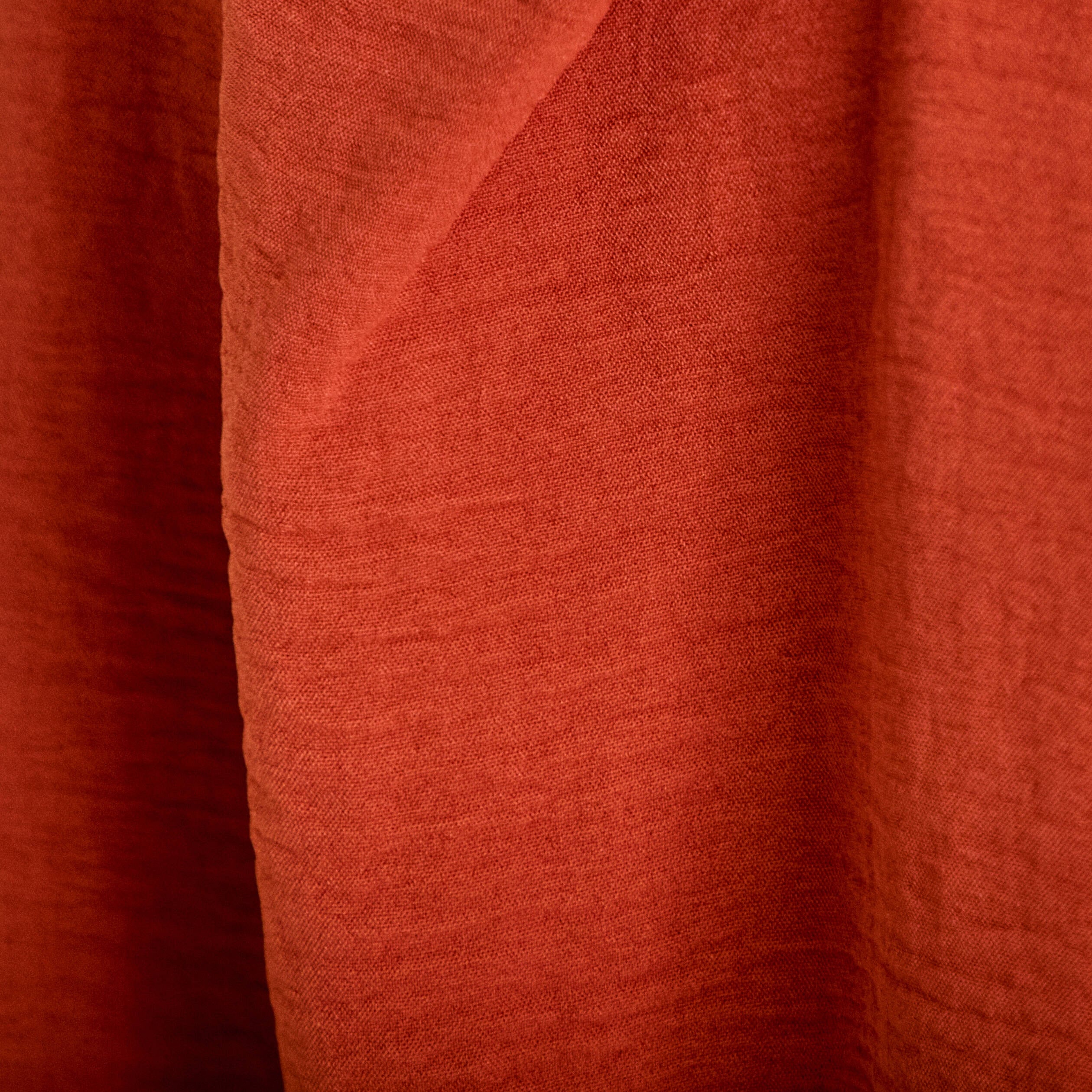 Robe courte &eacute;vas&eacute;e col v manches courtes orange fonc&eacute; femme