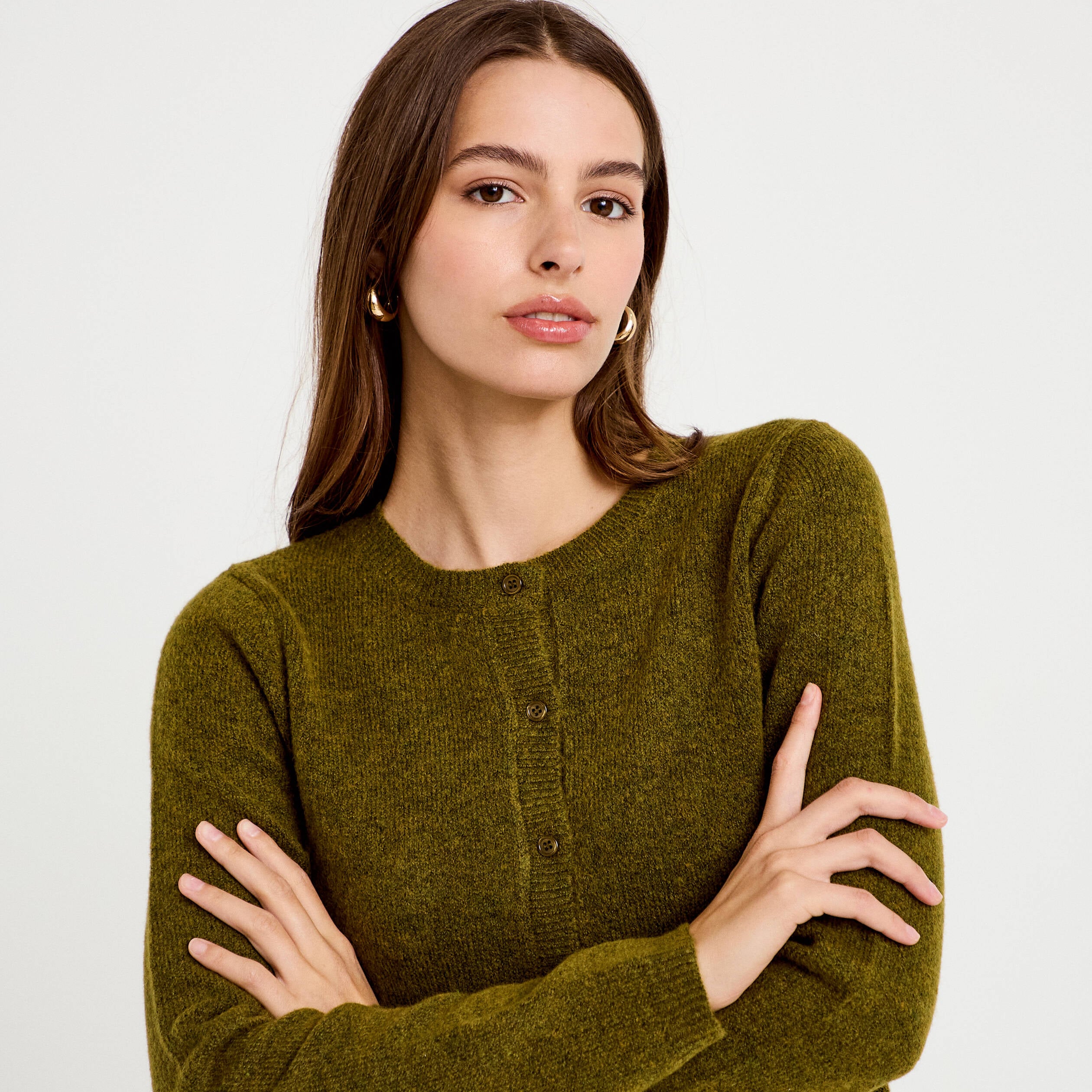 Gilet boutonn&eacute; manches longues vert olive femme