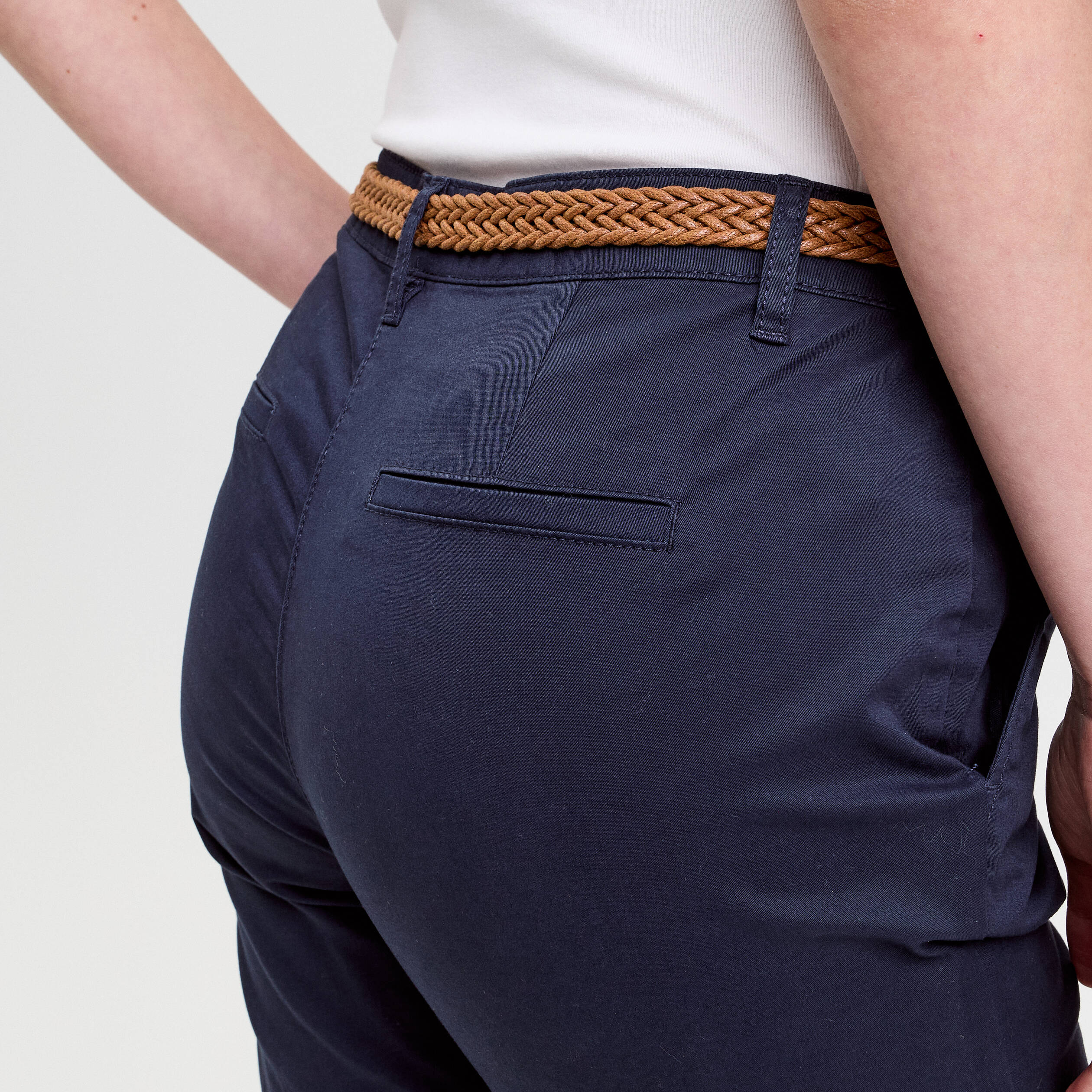 Pantalon chino 7/8&egrave;me bleu marine femme