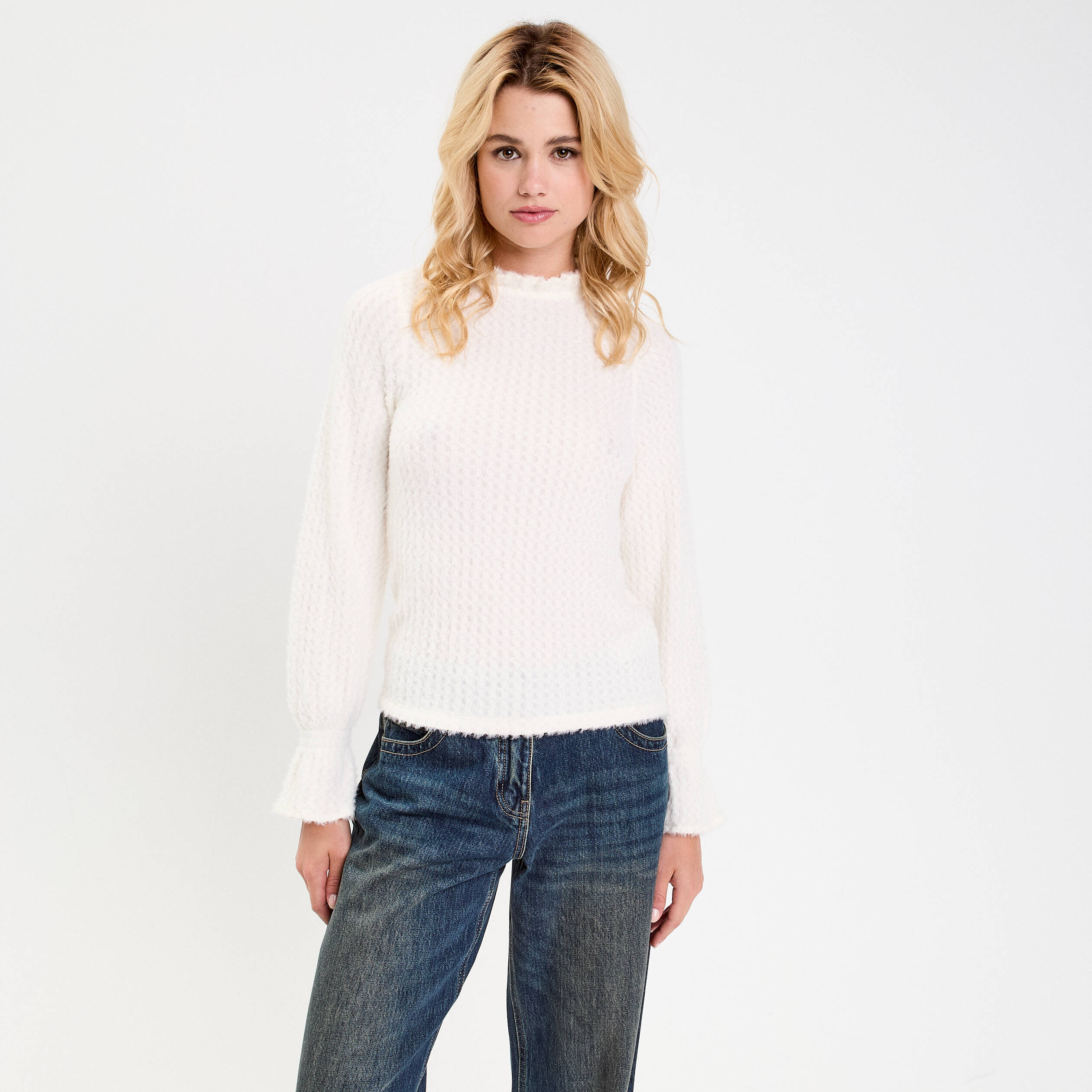 Blouse ajour&eacute;e manches longues ivoire femme
